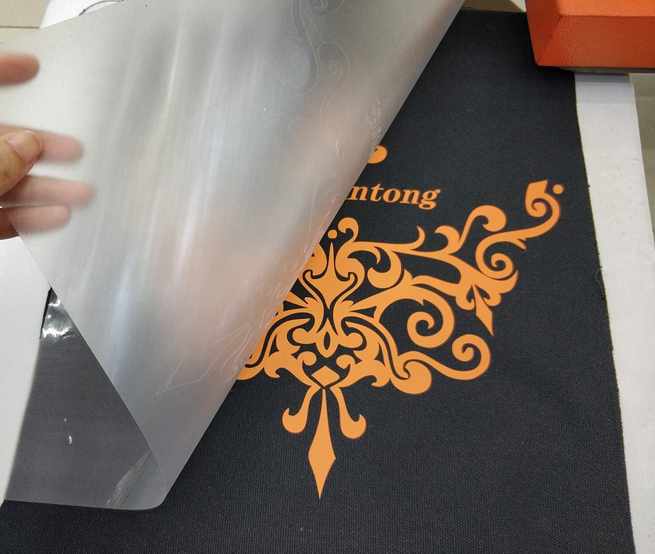 guangyintong Heat Transfer Vinyl Orange HTV Rolls, 12" x 10ft Iron on Vinyl for T-Shirts, Matte Surface PVC Material Easy to Cut & Weed for All Cutter Machine for Heat Vinyl DIY Design