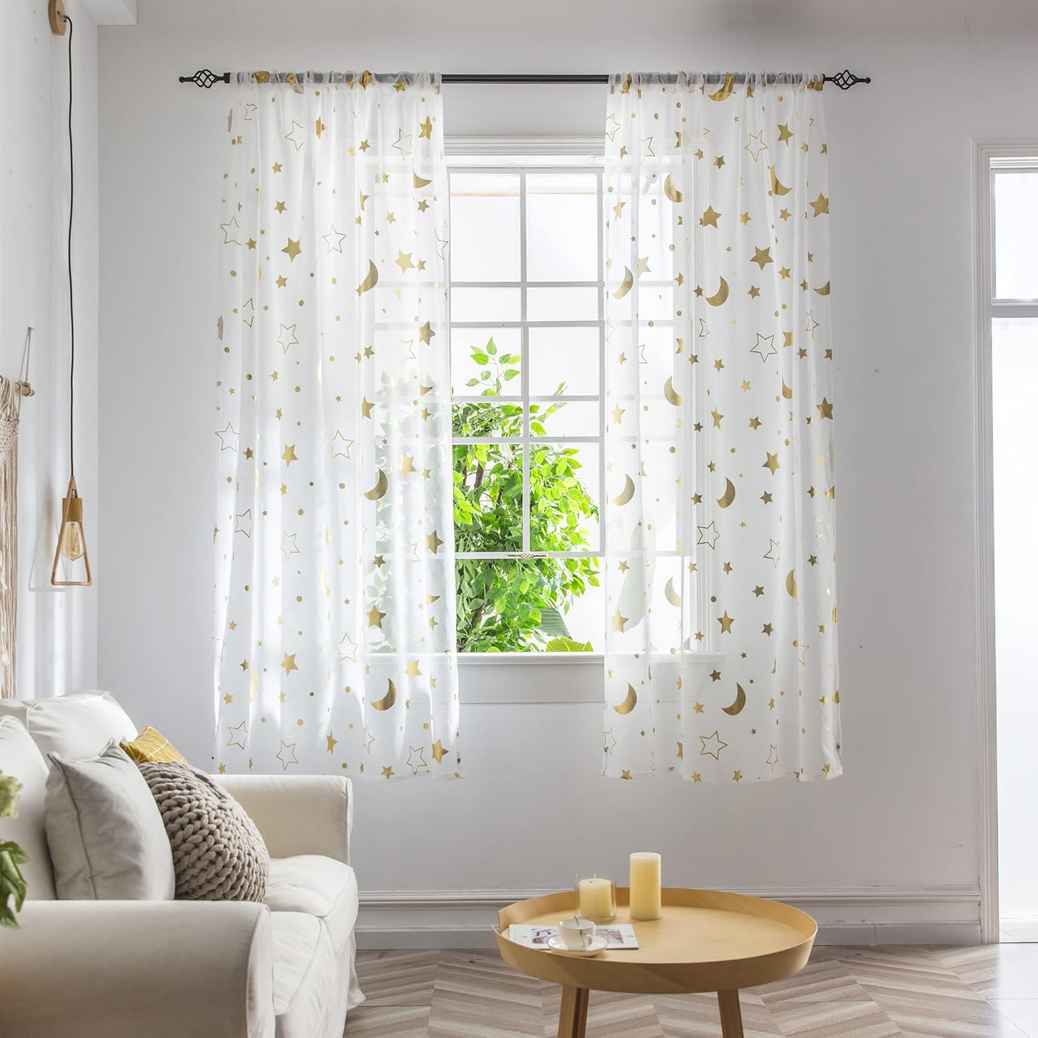 BOYOUTH Lot de 2 panneaux de voilage transparents à motif étoiles et lune pour décoration de fenêtre, rideaux avec passe-tringle pour chambre à coucher, bureau, salon, doré, 99 x 248 cm