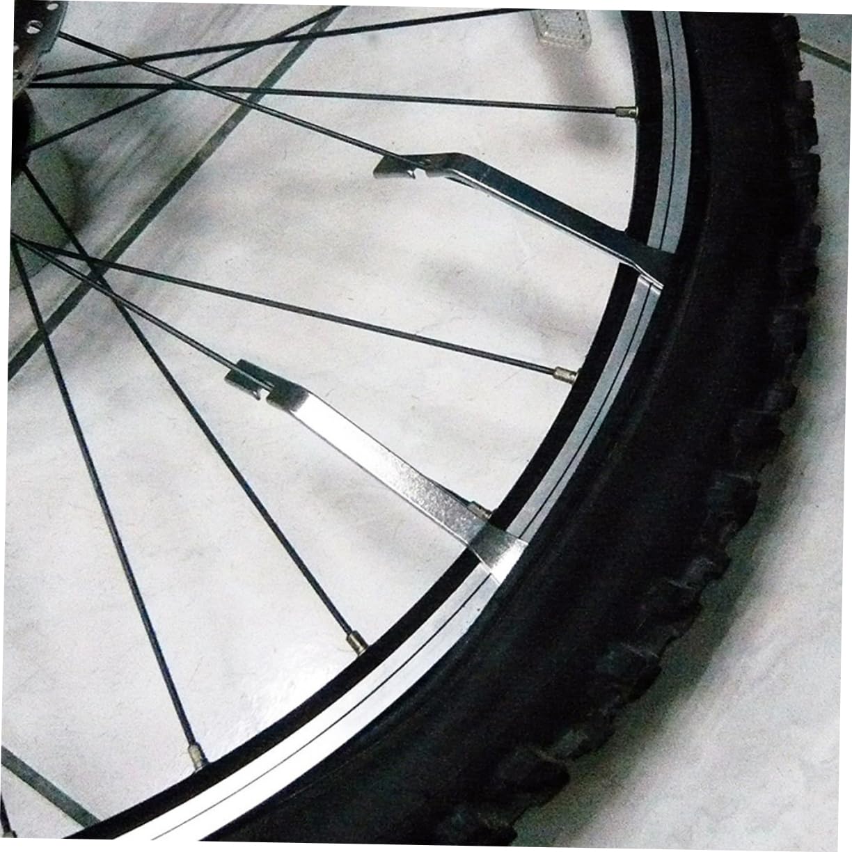Leva Copertoni 3 Leve Pneumatici Bici + Chiave Valvole - Per Smontare