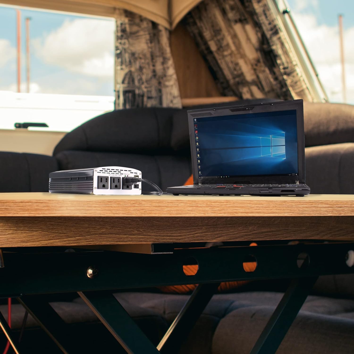 Wagan 3720 Black 1000W Slim Line AC to DC Inverter - Modified Sine Wave Power Inverter 1000W TrueRated Power 2000W Surge Power Inverter : Automotive