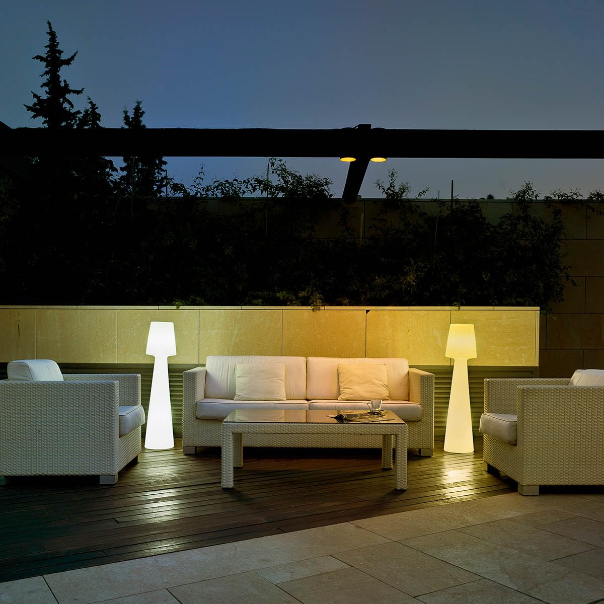 newgarden Lampada da Terra Esterno Interno con Cavo Lola 110 Luce Bianca Calda LED IP65 Illuminazione Atmosfera Giardino Terrazza