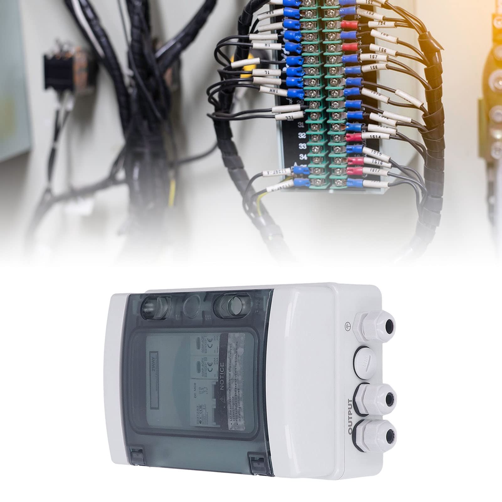 Scatola Combinata Fotovoltaica IP65 40A 1000V con Interruttore Automatico Integrato Protezione Fulmini PA66 per Sistemi Solari On-Grid Off-Grid Cavi 5-10mm 10-4 AWG Impermeabile
