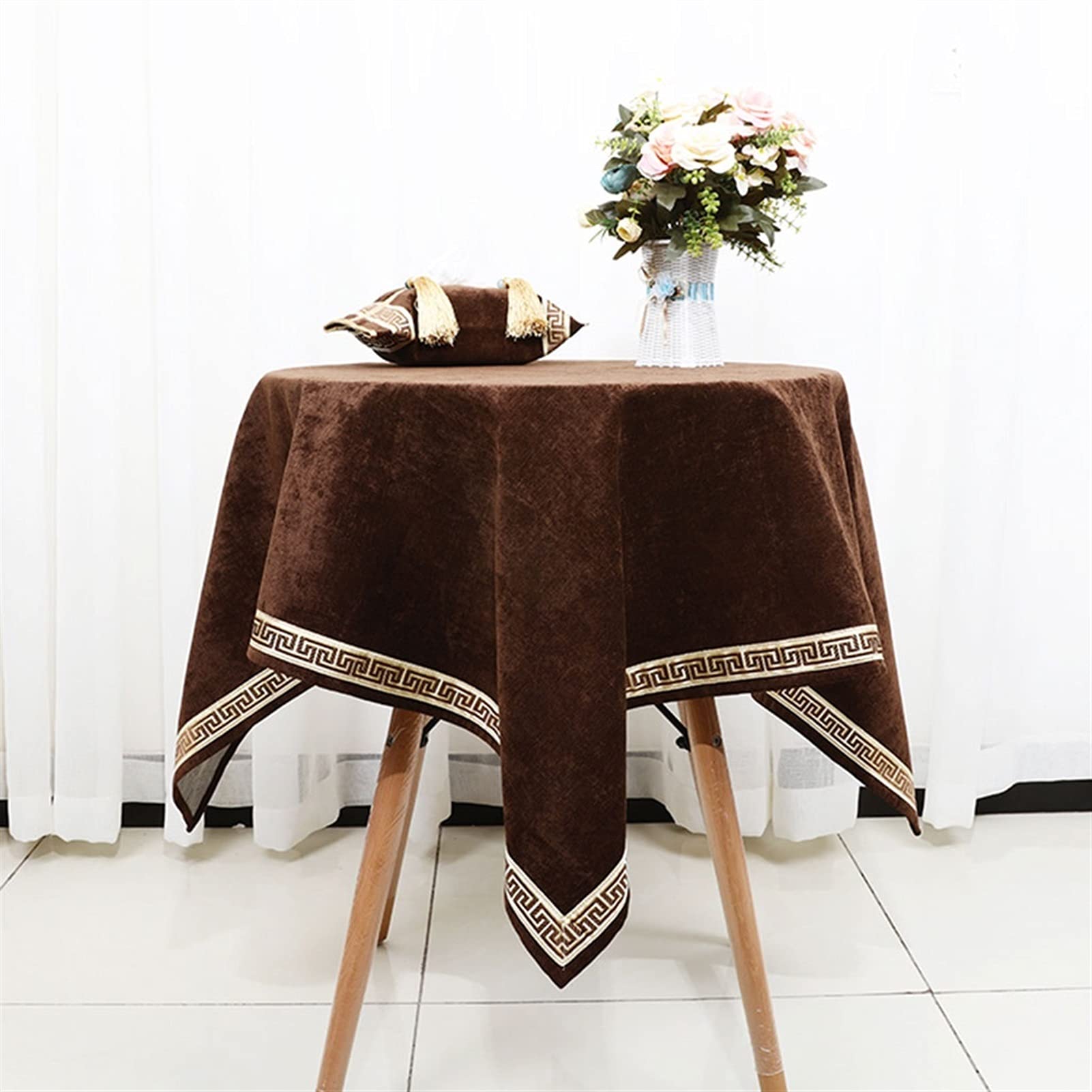 Nappe de Noël marron 120x160cm pour table de buffet et dîner de fête