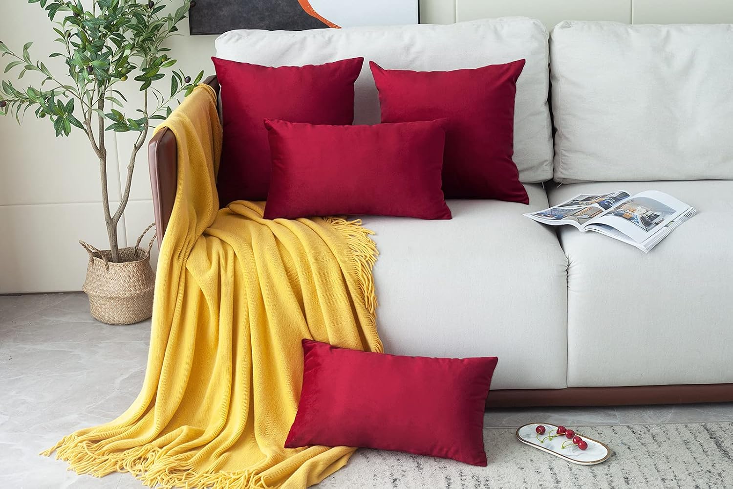 MUDILY Pack of 2 Velvet Soft Decorative Square Throw Pillow Covers Cushion Case Pillowcases for Sofa Chair Bedroom Car Wine Red 16 x 16 Inch 40 x 40 cm