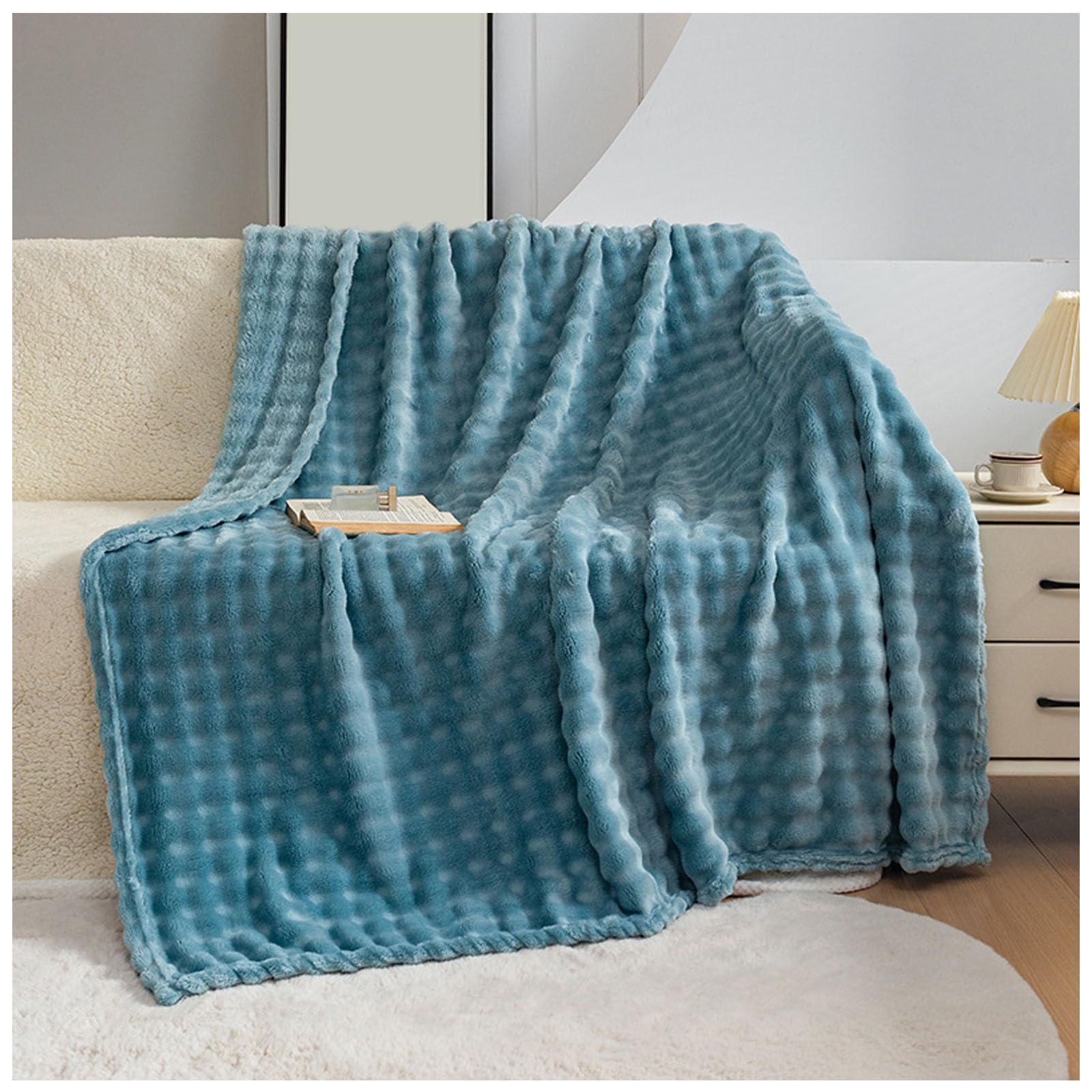 Extra Large Throw Blanket, Warm Cozy Lightweight Blanket, Washable Soft Plush Thick Bubble Blanket for Sofa Bedroom Living Room Travel(Teal,150 * 200CM)