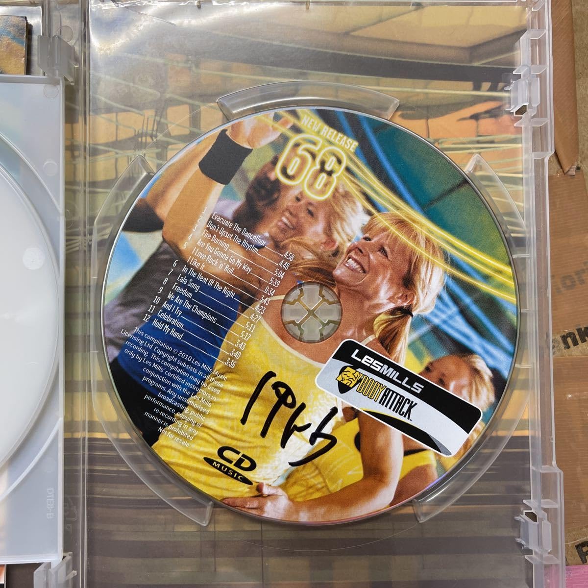Amazon.co.jp: 68訳アリ ☆レスミルズ☆Lesmills☆DVD☆CD☆中古