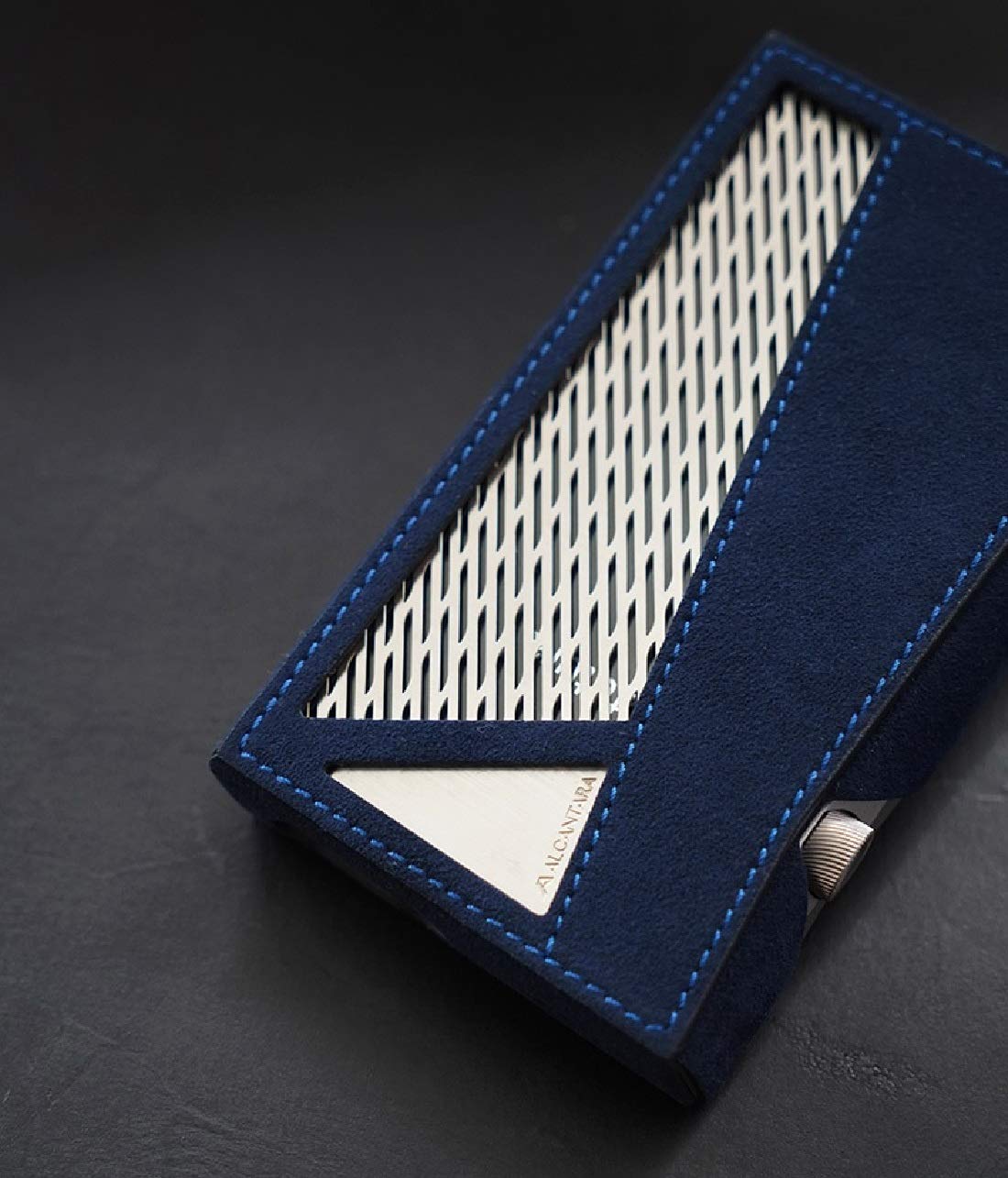 Dignis Schutzhülle für Astell&Kern AK A & Futura SE100 Alcantara, Echtleder, inkl. Schutzfolie für Ober- und Unterseite, Dunkelgrau