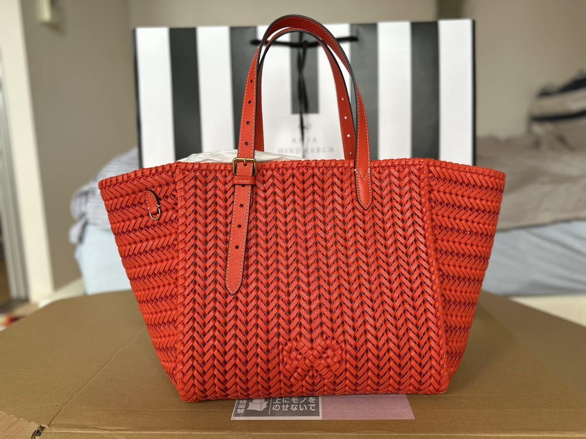 Amazon.co.jp: アニヤハインドマーチ ANYA HINDMARCH ニーソンスクエア  