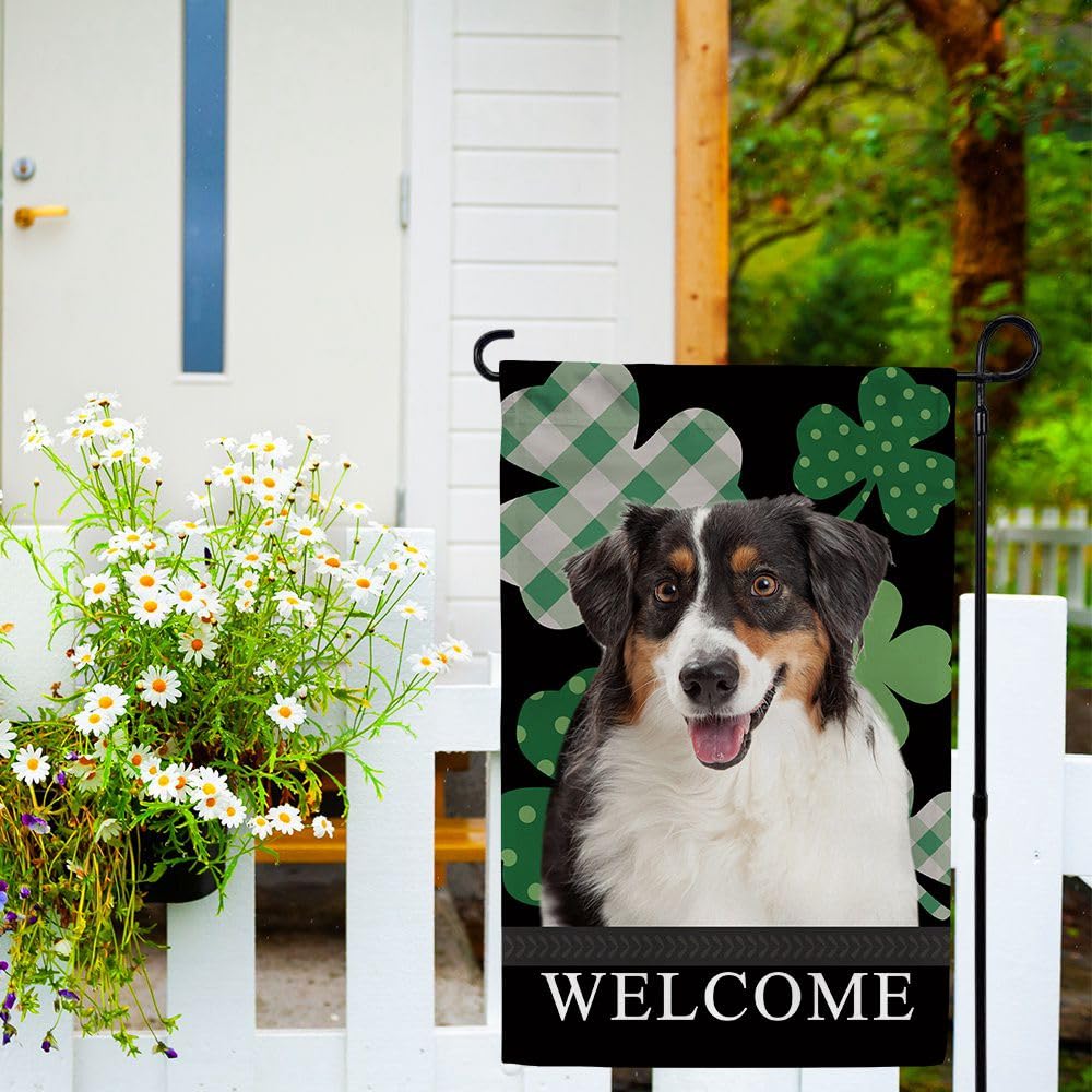 KROMNOUR St. Patricks Day Gartenflagge – Golden Retriever Mit Kleeblatt, 32,5x45,7 Cm, Doppelseitig, Aus Jute/Leinen, Wetterfest