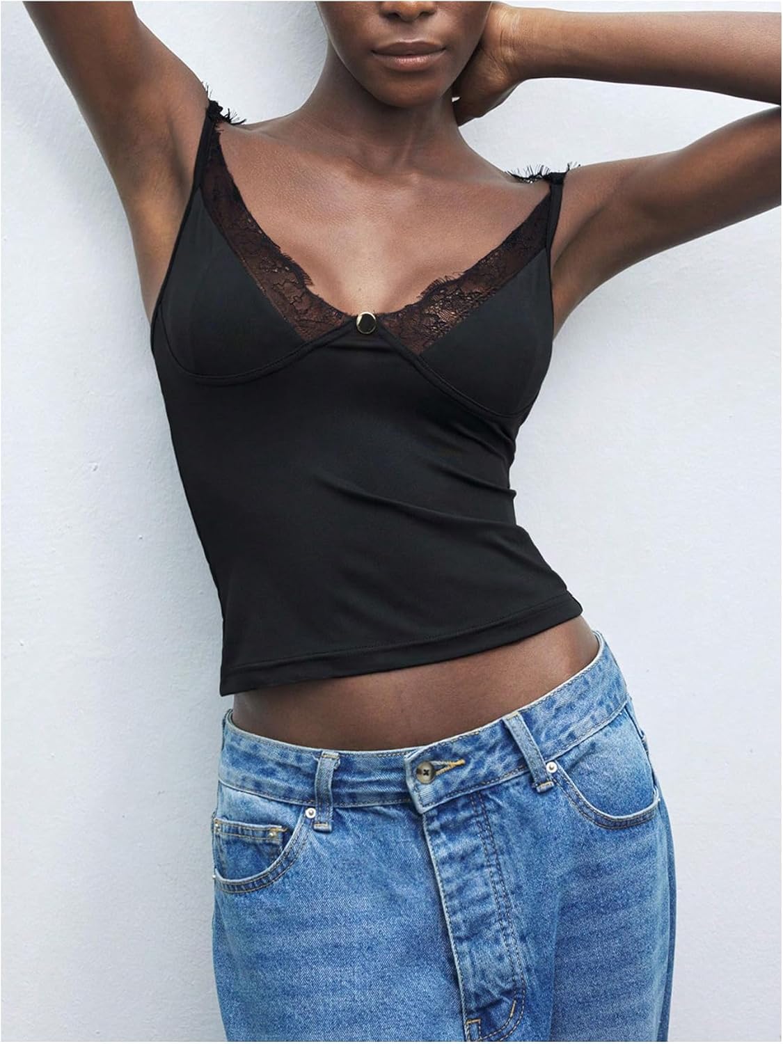 SOLY HUX Women's Lace V Neck Sleeveless Camisole Tops Y2k Open Back Cami Shirts Slimming Top - Image 4