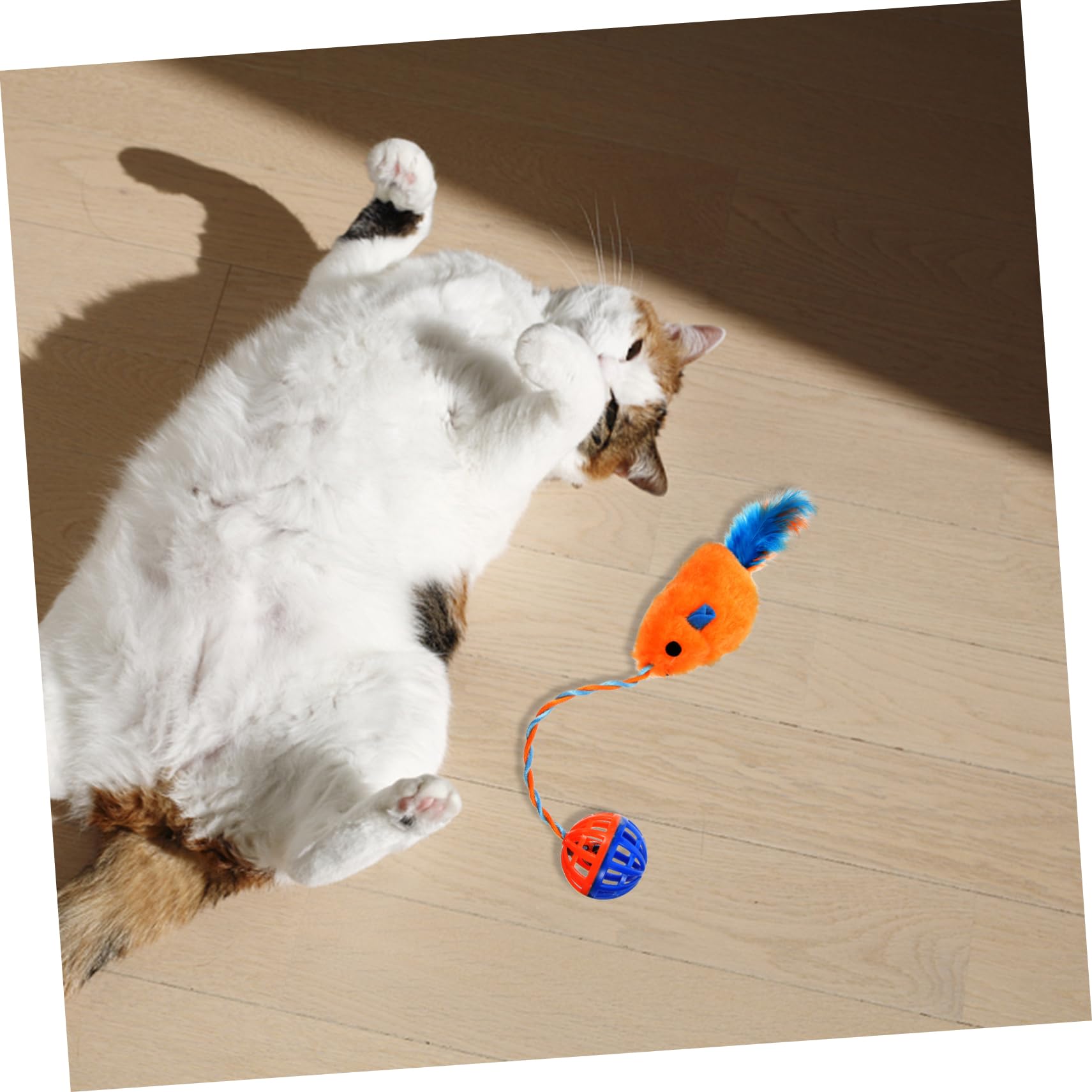 ibasenice Jouet pour Chats en Peluche avec Clochette en Plastique, Jouet Interactif pour Chatons Intérieur, Stimulant et Relaxant, Divertissement et L'activité
