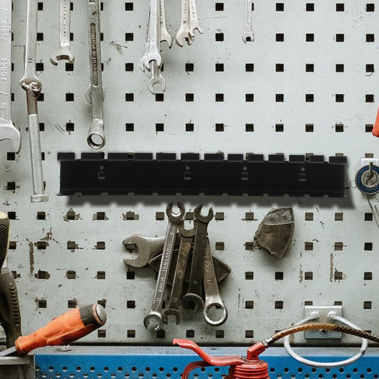 Schraubendreherhalter für Lochwand Heavy duty Werkzeughalter aus Robustem Einfach zu Montierendes Regal für Werkstatt und Garage Platzsparend und Langlebig Praktisches