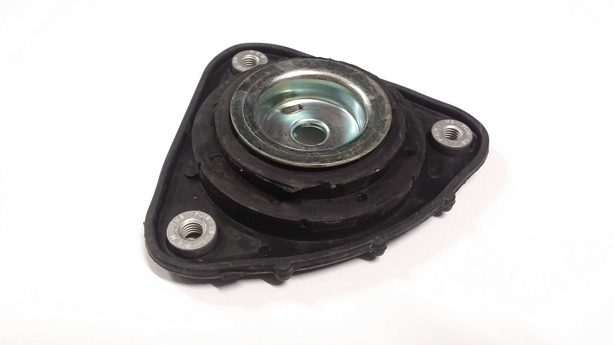 あと Amazon.com: Volvo 30681546, Suspension Strut Mount : Automotive