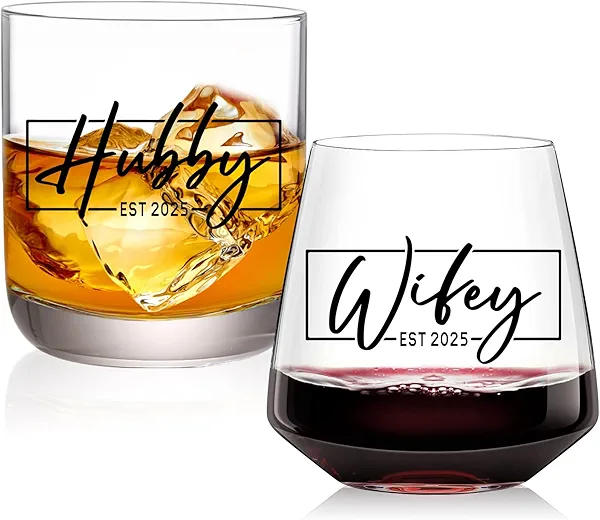 comfit Wedding Gifts for Couples,Hubby & Wifey EST 2025 Wedding Glass Set,Bridal Shower Gifts for Bride and Groom, Newly-Married Anniversary for Him/Her，Mr and Mrs Gift
