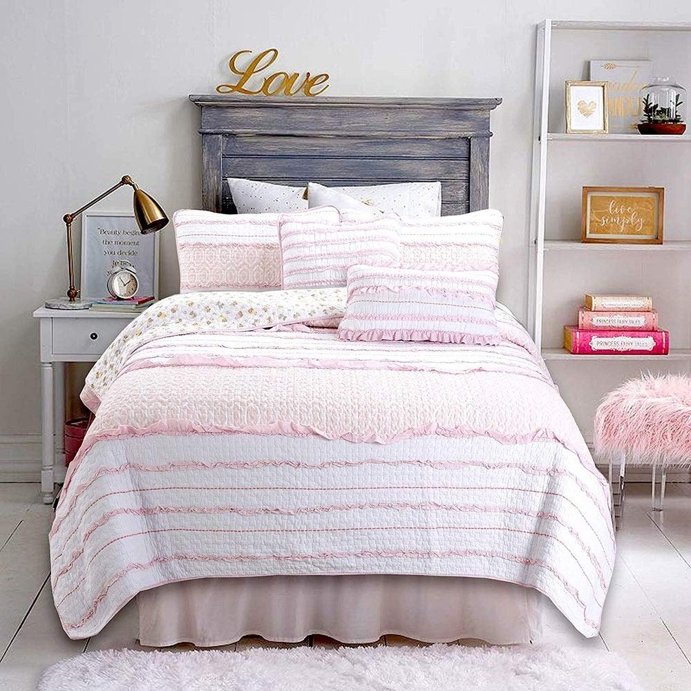 2 Piece Twin All Season Casual Princess Ruffle Cotton Quilt Set, Beautiful Reversible Geometric Design Girls Bedding Set, Charming Attractive Ultra Soft Comfy Durable Warmth Colorful Pink Quilt Set