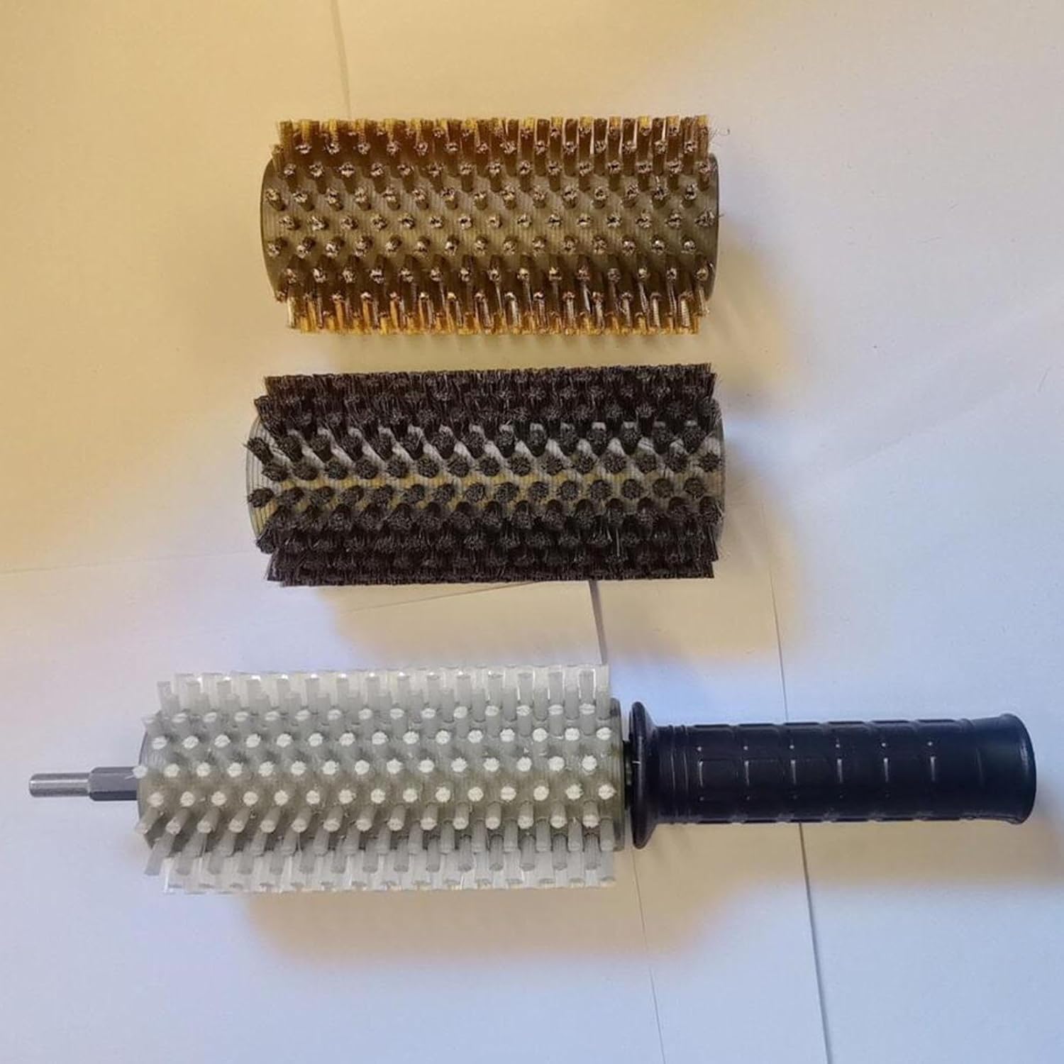 スキー ワックスブラシ ローラーキット 多機能 軸付きハンドル 耐摩耗性 素材多様性 手軽メンテナンス 保管便利 アウトドア活動に適