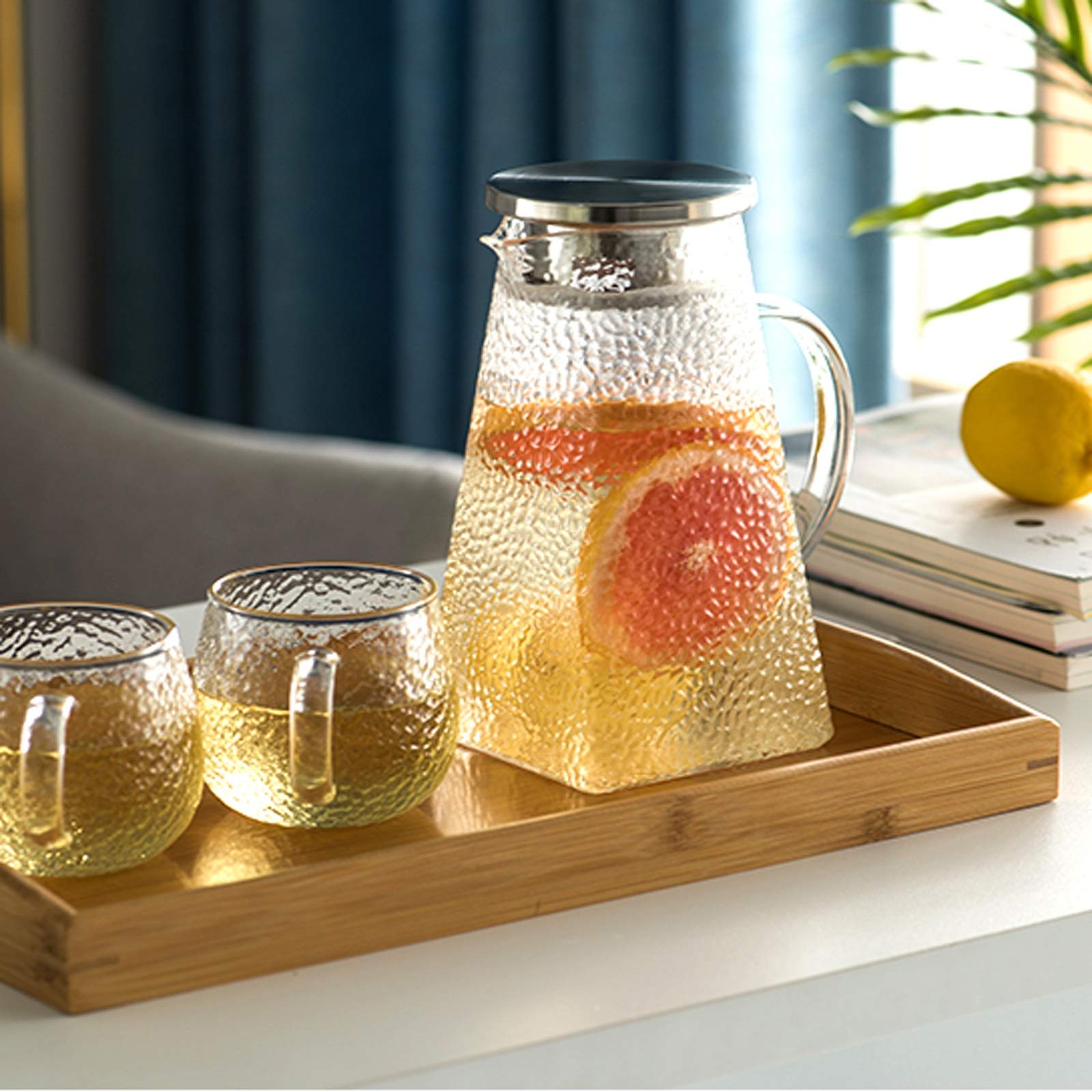 Szklany dzbanek na wodę karafka domowy szklany dzbanek z dziobkiem i pokrywką nieregularny wzór młotka szklany czajniczek do mleka soku (przezroczysty 1,5 l)