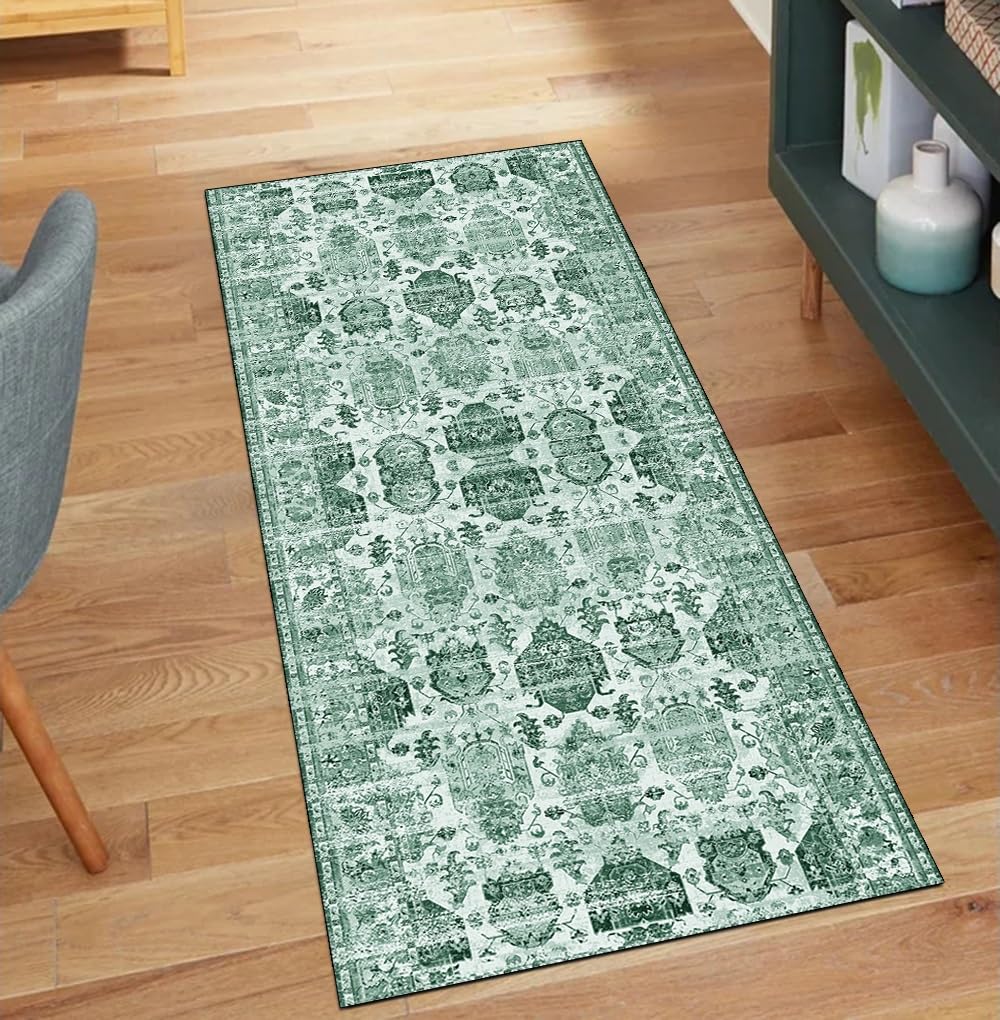 Alfombra decorativa verde oscuro para un pasillo acogedor y limpio