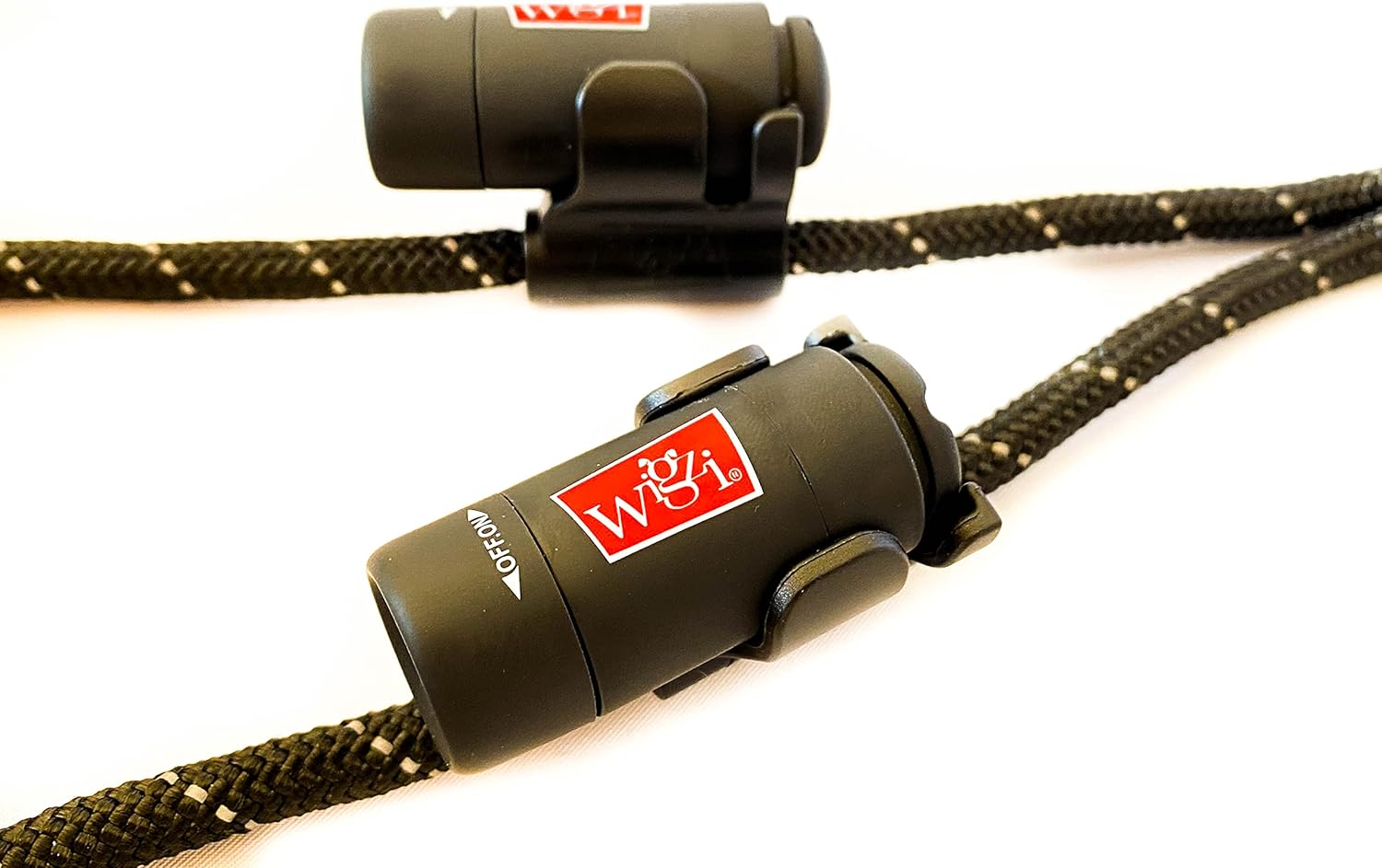 WIGZI 2 Dog Leash Automatically Untangles with 360° Spin, Gel Handle - Reflective Rope. Optional LEDs Light UP to 25 FEET. Universal Size All Dogs, Black, Med/Lrg Size with 2 Rechargeable Lights