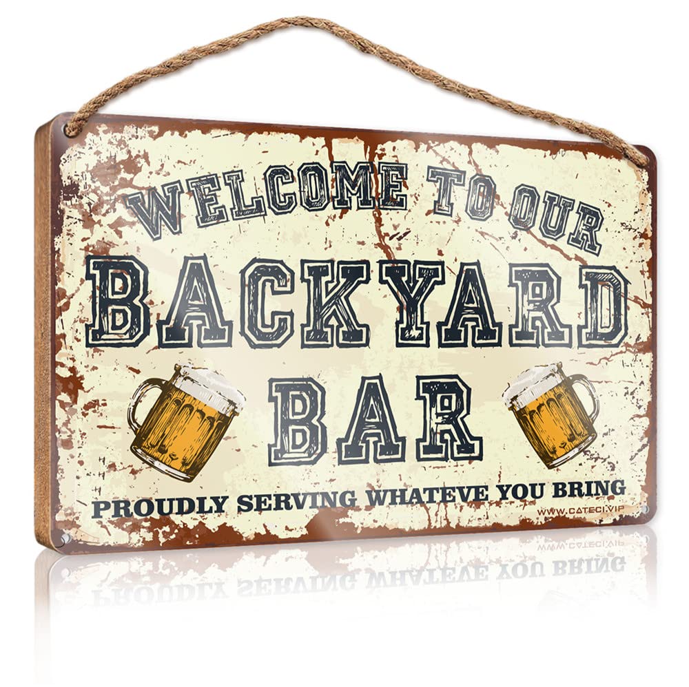 FZFN Funny Wall Decor Signs Welcome To Our Backyard Bar Proudly Serving Whateve You Bring Wooden Sign Funny Wall Hanging Decor Plaque Gifts For Work Fri(23X35CM)