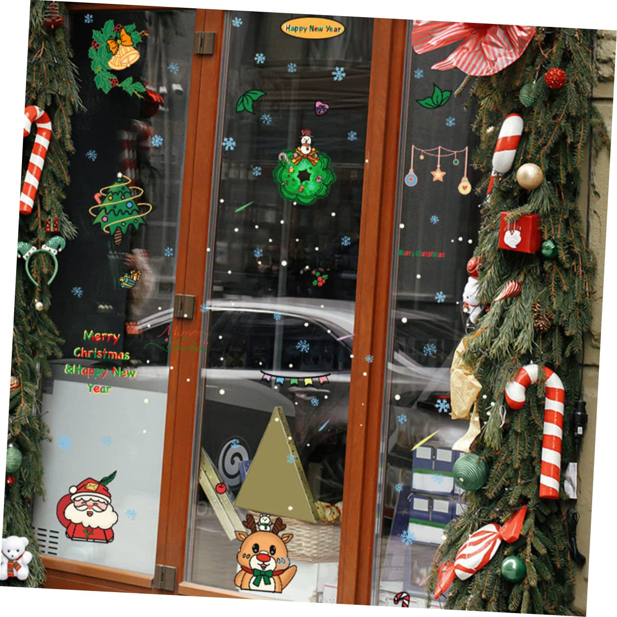 OSALADI 18pièces Stickers Muraux De Noël Autocollants De Décoration De Fenêtre Avec Motifs De Père Noël Sapin Et Rennes Décorations De Fête à Coller Sur Surfaces Lisses