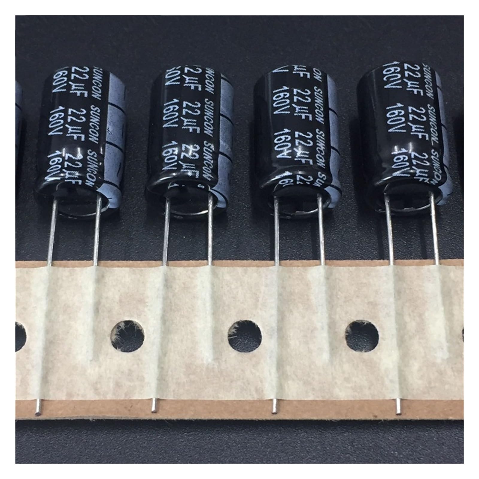 Condensateur radial 22uF 160V pour réparer les écrans et TV en panne