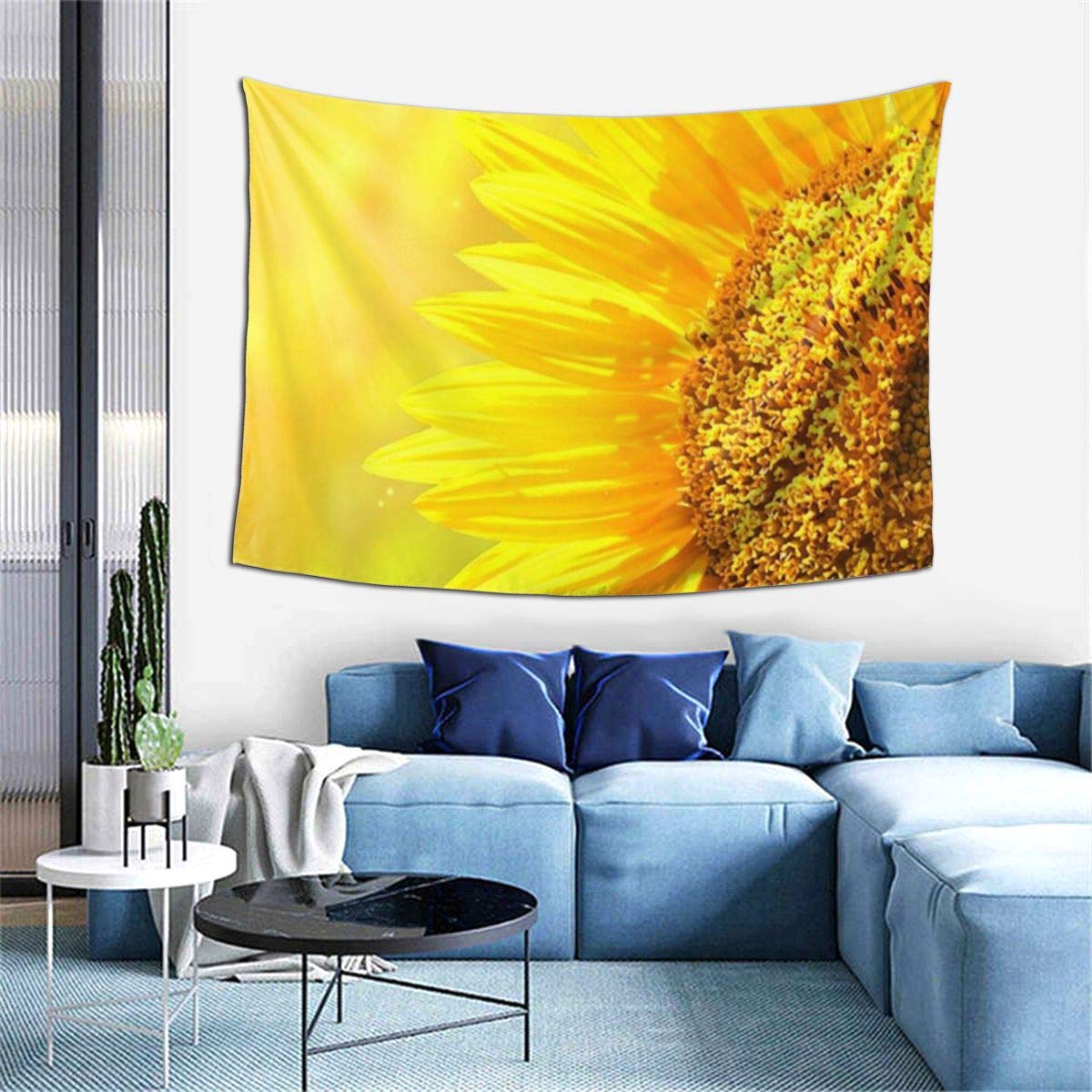 Amazon Co Jp Gukisala タペストリー 日当たりの良い背景をぼかした写真に花の明るい黄色のヒマワリ 多機能 毛布 おしゃれな壁掛け インテリア ファブリック装飾用品 モダンなアート 和風 壁掛け クールジャパン 家飾り ホーム キッチン