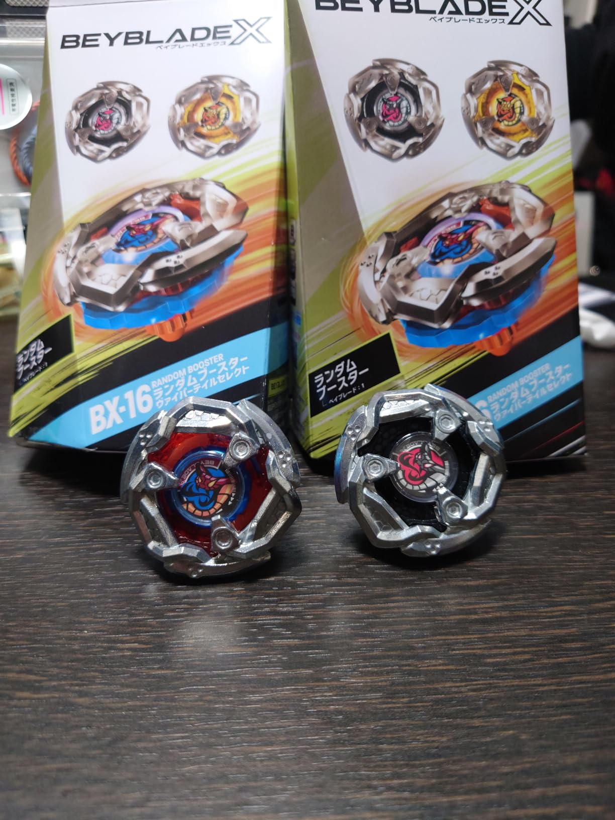 Takara Tomy BEYBLADE X Beyblade X BX-16 Random Booster Vipertail