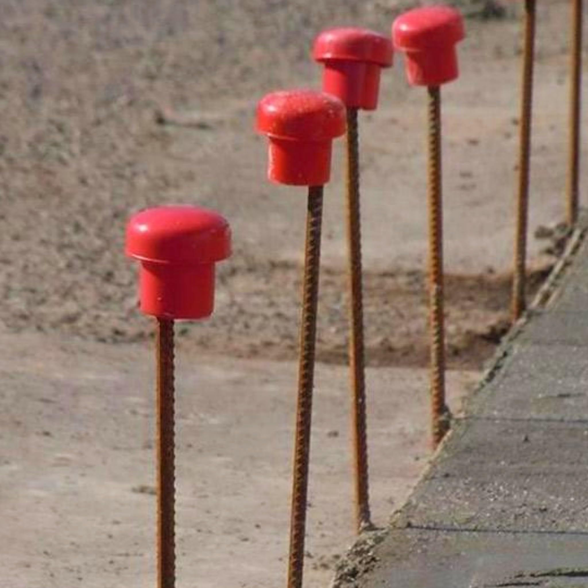 Bricoloco Protezioni a fungo per asta da 8 a 20 mm. Funghi protettivi per coprire aste costruzione. (50)