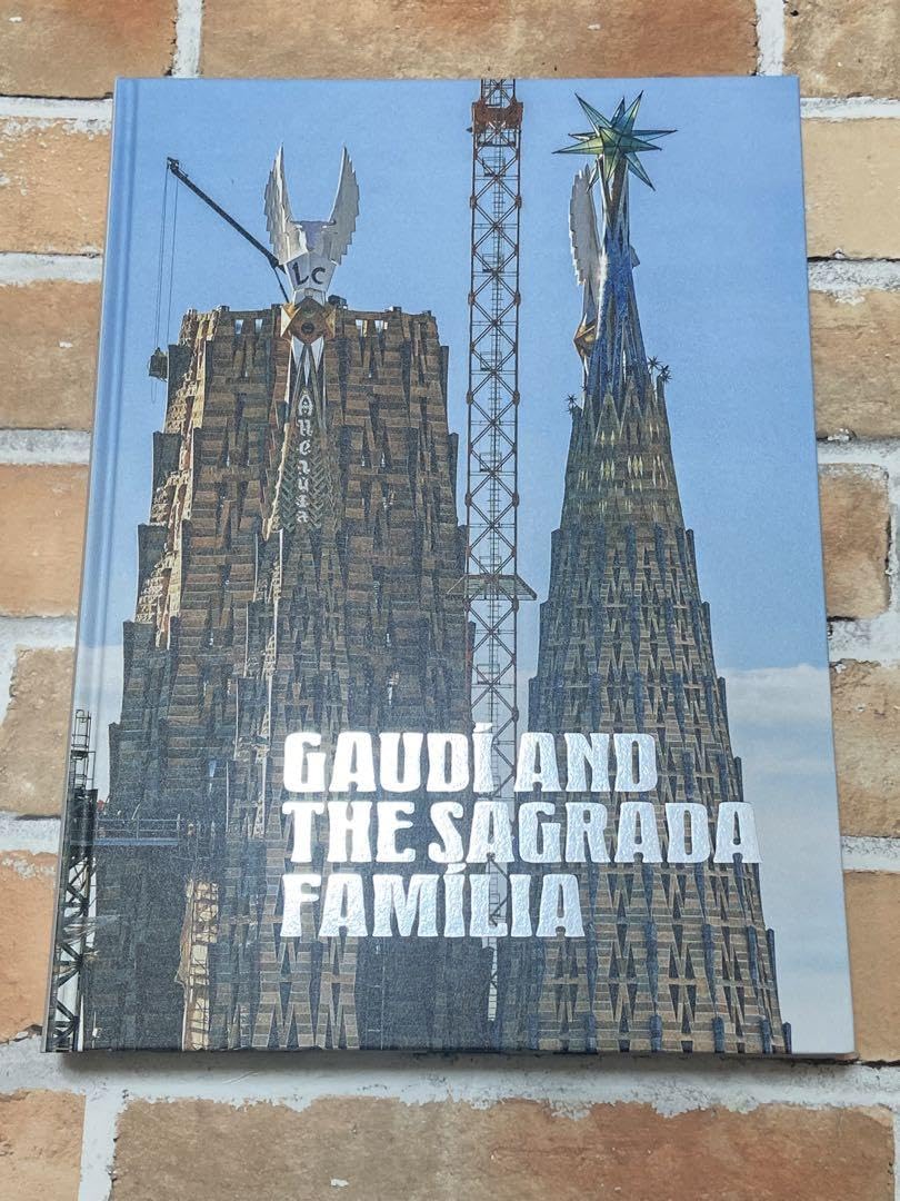 Amazon.co.jp: ガウディとサグラダファミリア展 図録 : ホーム