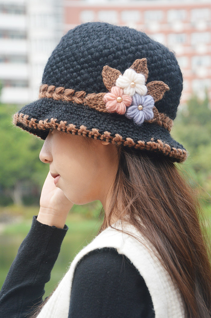 French Thicken Women's Flowers Knitted-Woolen-Hat Fashion Beanie