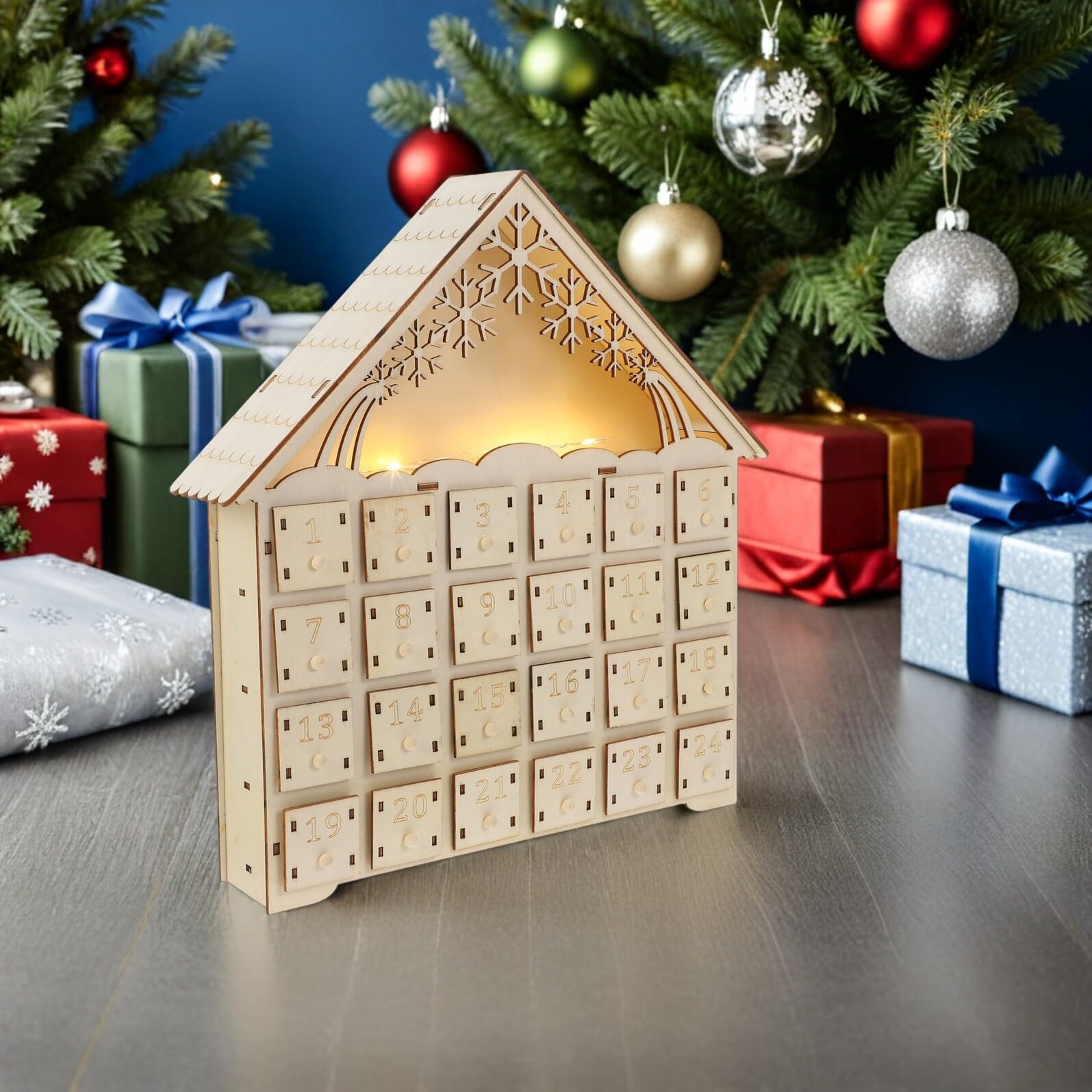 Calendario de Adviento de Navidad 24 Días de Madera con Luces LED Casa Navideña Iluminada Calendario Reutilizable para Cuenta Regresiva Festiva 2025 Decoración para Mesa y