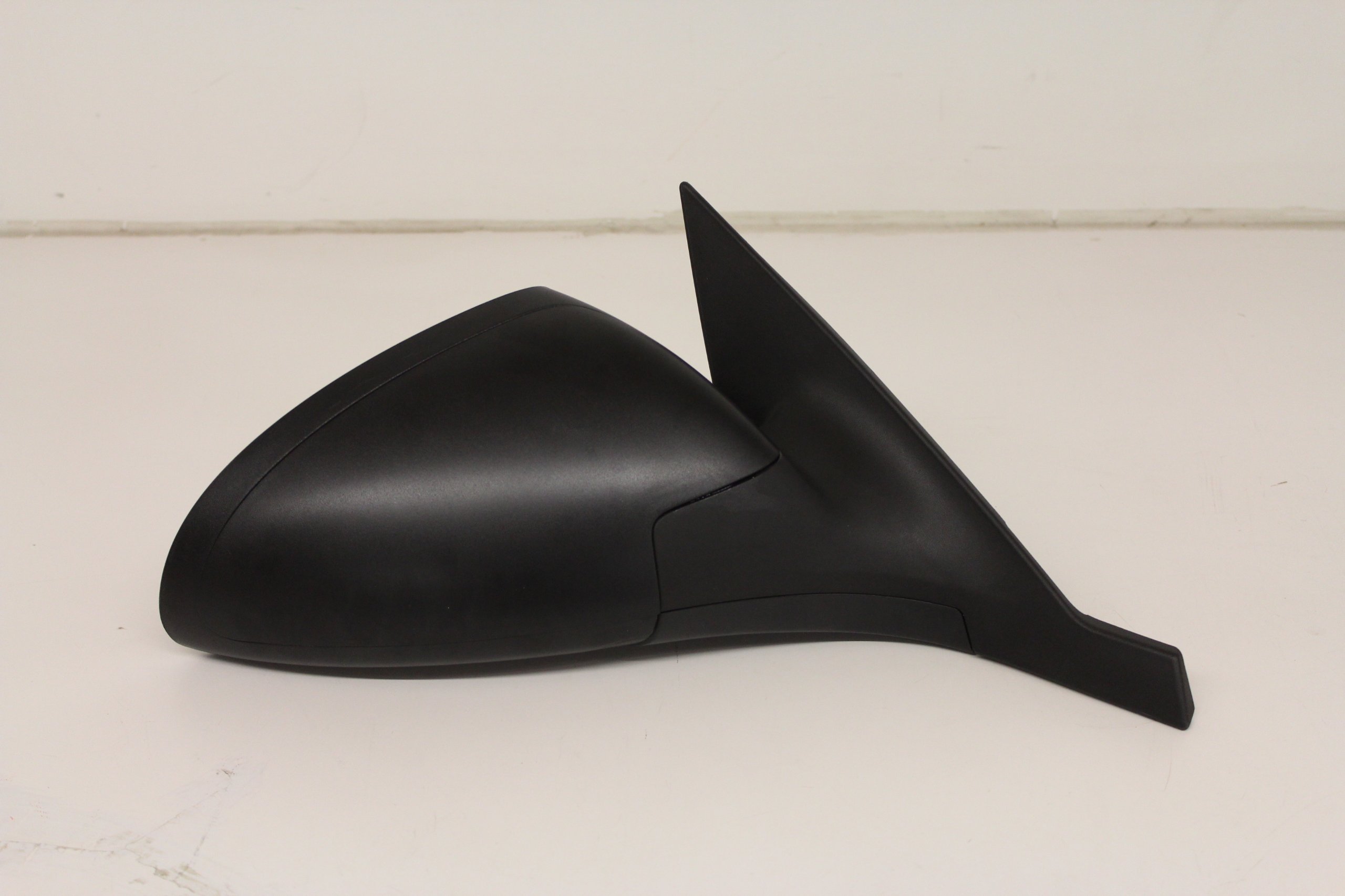 Amazon.com: Genuine GM Parts 15824510 Passenger Side Mirror  