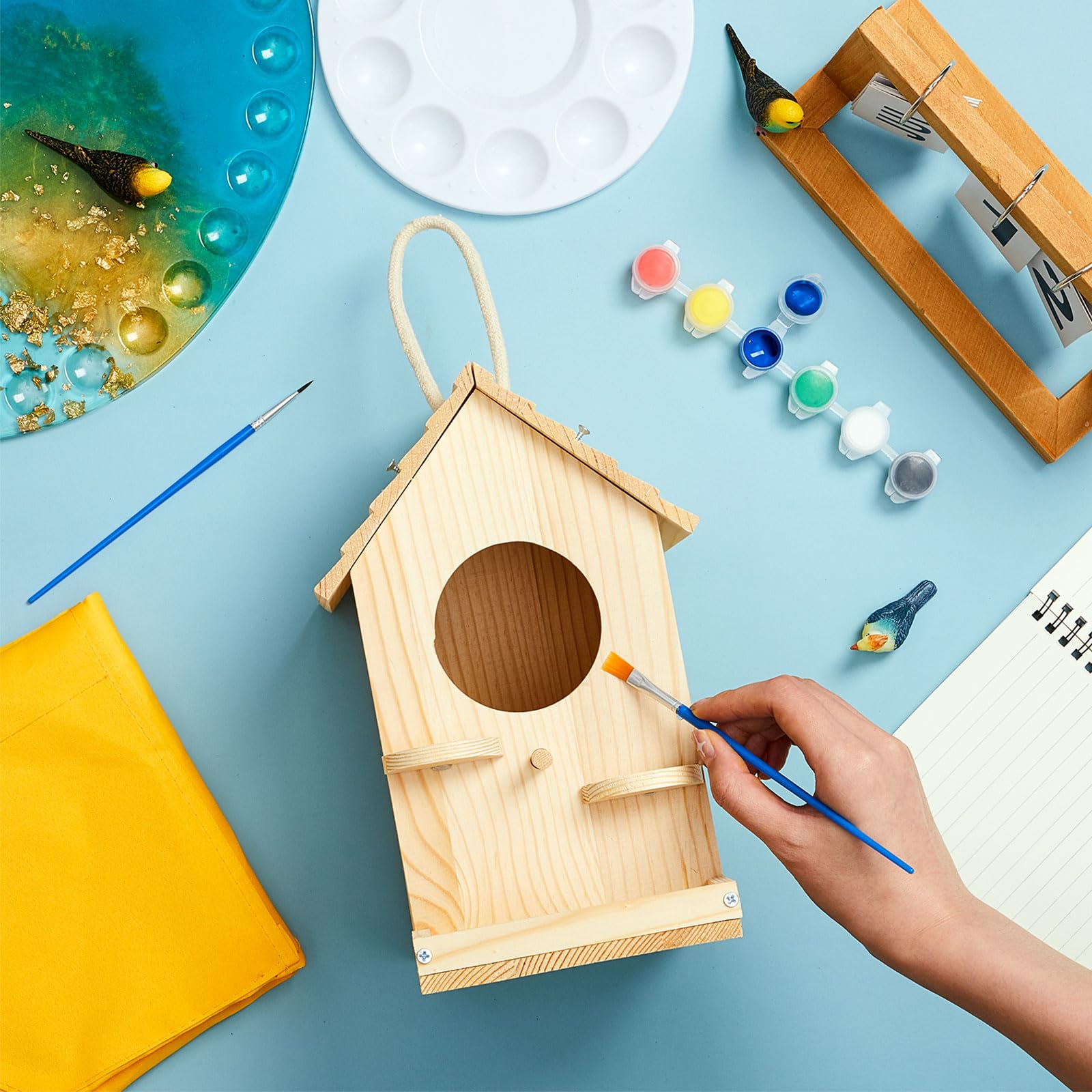 Liliful Juego de 2 casas de pájaros de madera con pintura y pinceles, kits de pintura para niños, niñas, adultos, construcción, aula, cumpleaños, interiores y exteriores