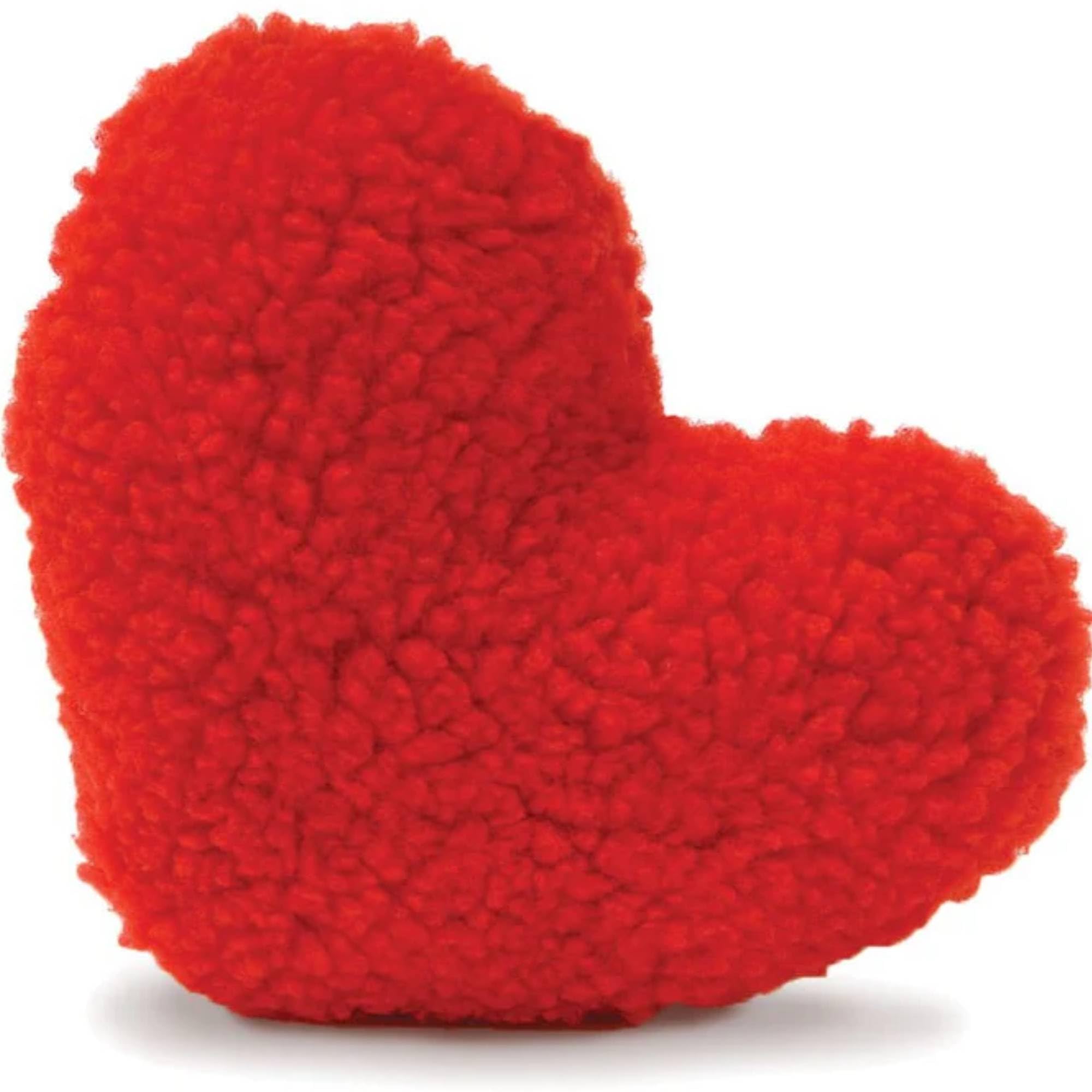 Jeffers Pet Fleecy Red Heart Plush Squeaker Dog Toy, 6.5" - Soft Heart Shaped Fleece Toy for Gentle Play, Plush for Puppies, Idea for Valentine’s Day,