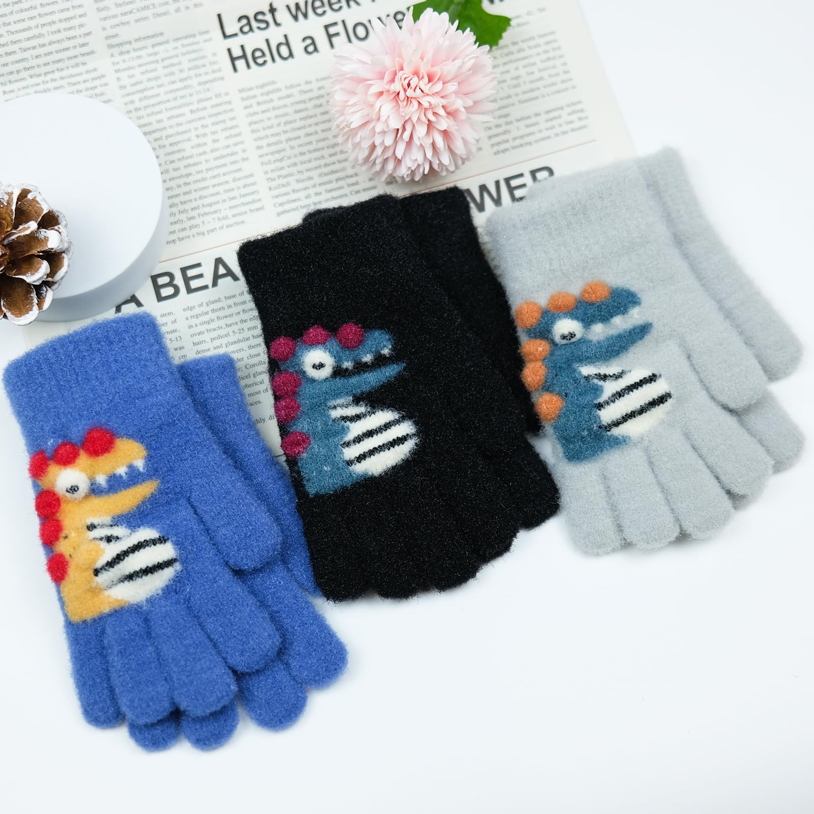 QKURT 3 Pares de Guantes para niños de 3-8 años, Lindos Guantes de Dinosaurio de Dibujos Animados Guantes mágicos cálidos de Invierno Guantes para niños con Dedos Completos para niños y niñas