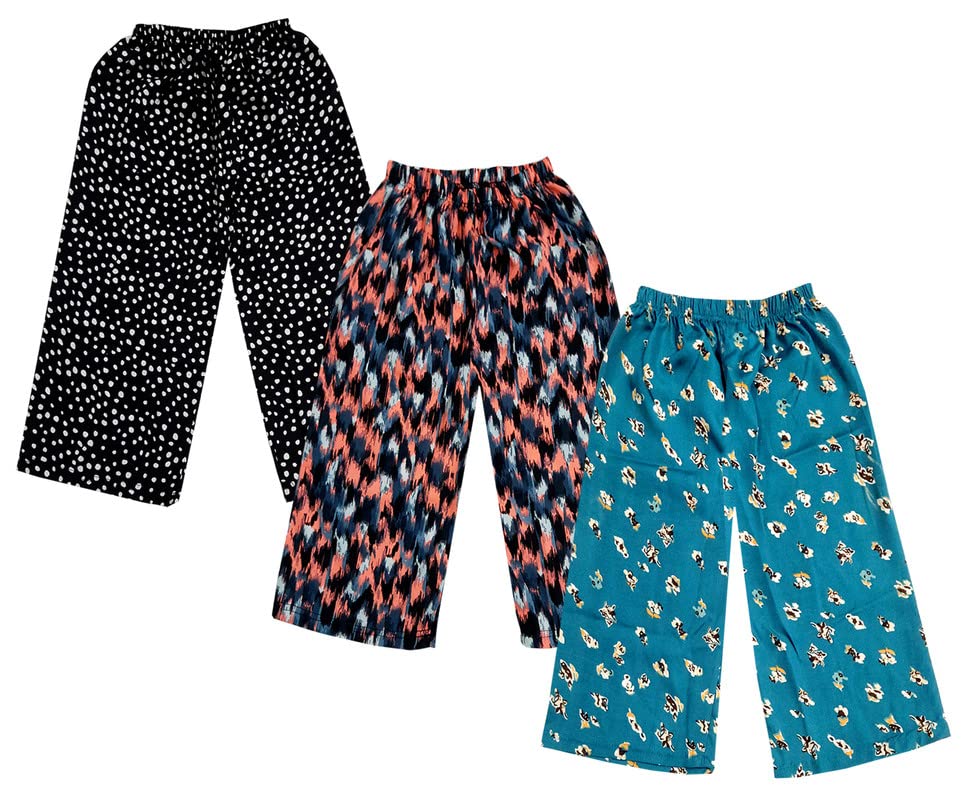 Image of indi weaves Girls Crepe Printed Regular Fit Capri 3 /4th Pants (Pack of 2) Green::Black