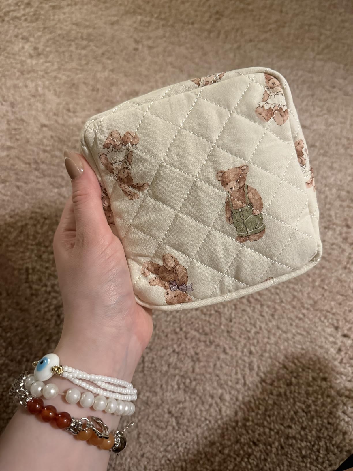 uekeboag Small Quilted Cotton Makeup Bag for Purse, Cosmetic Bag with Compartments, Cotton Aesthetic Makeup Bag, Travel Toiletry Pouch, Key Pocket Lipstick Bag Card Holder Data Cable Organizer（01White Bear） 7ounces