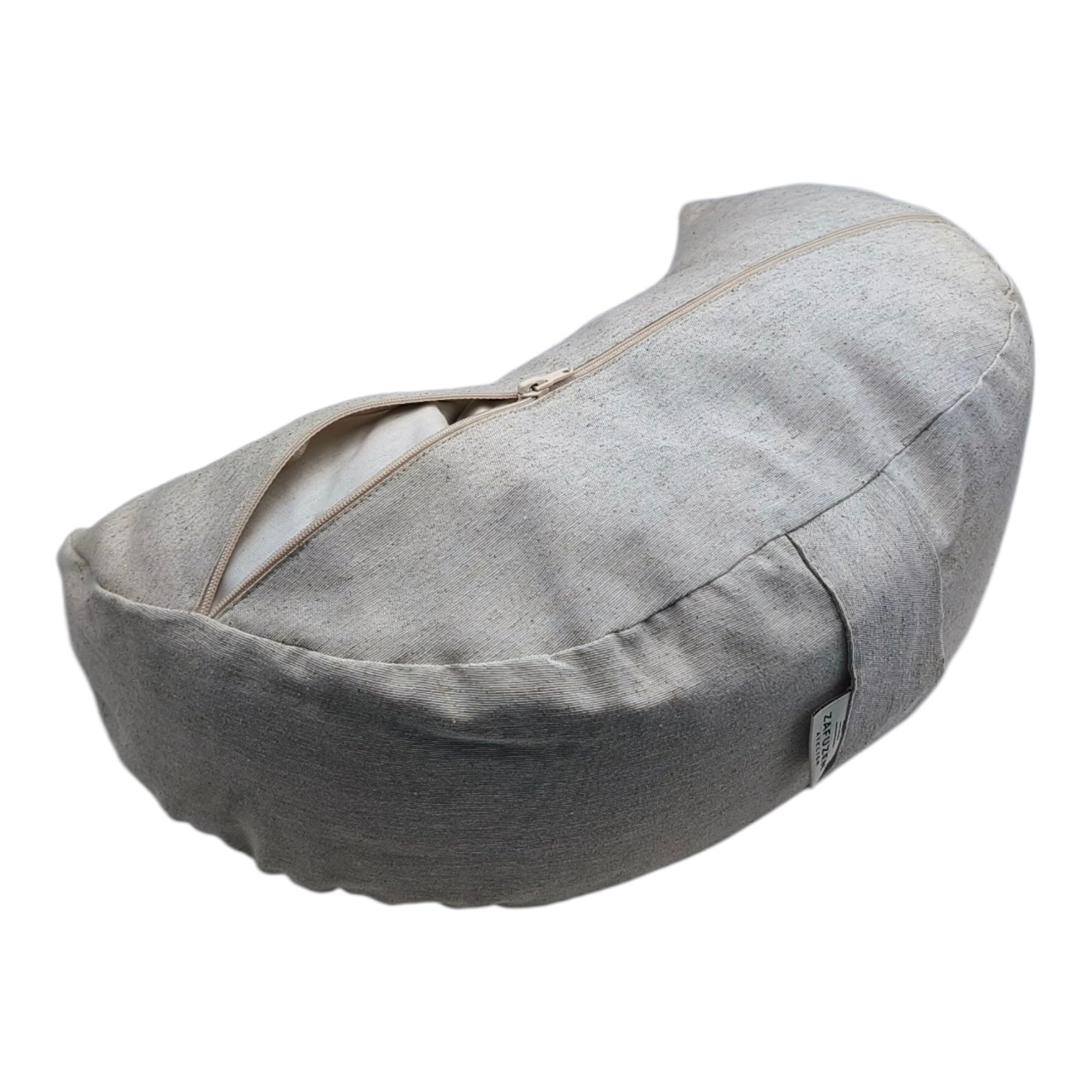 Zafú Media Luna para Yoga, Cojín de Meditación – Sand | Cojín zafú ergonómico de algodón, relleno de cáscara de trigo sarraceno y funda lavable. 40 × 14 cm. Hecho en España.
