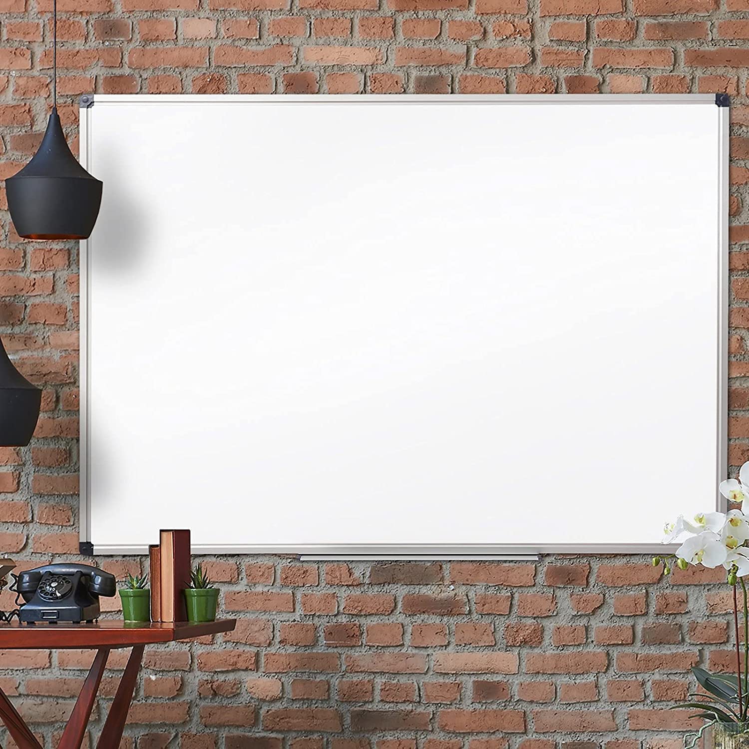 Floordirekt Whiteboard mit Ablageschale | Office Marshal Profi | Lackiert | Beschreibbar & magnethaftend | Trocken abwischbar (100 x 150 cm)