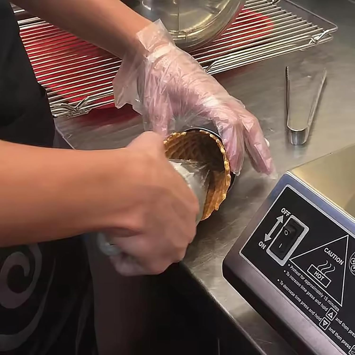 Outil de formation de cônes de gaufres, acier inoxydable, moule de façonnage de cornets de crème glacée avec surface lisse, outil de cuisson professionnel for cuisine, boulangerie et usage commercial