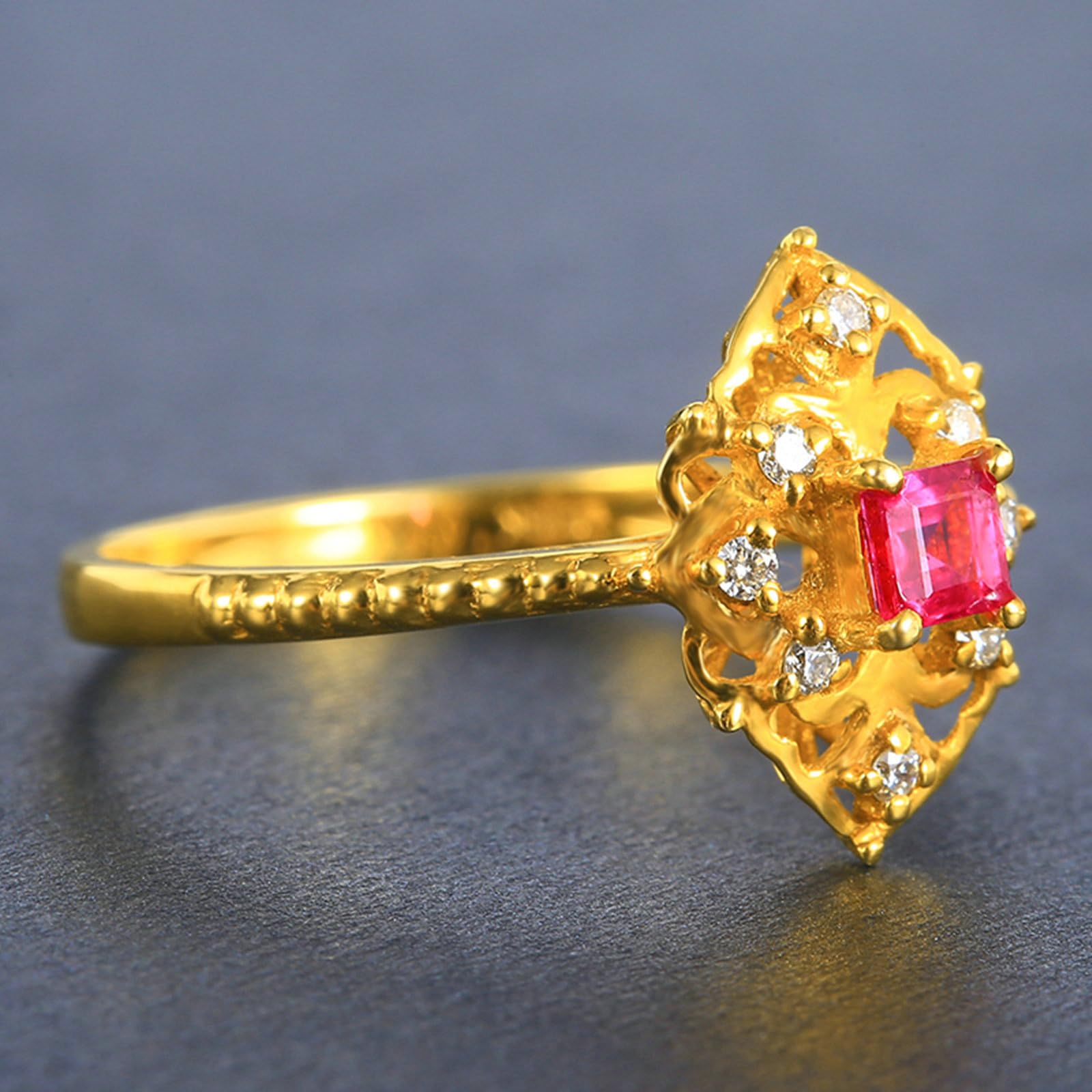Pierścionki damskie zaręczynowe 14-karatowe żółte złoto, pierścionek rocznicowy damski design w stylu vintage pusty syntetyczny rubin 0,29 ct i moissanit pierścionek dla mamy, dziewczyny