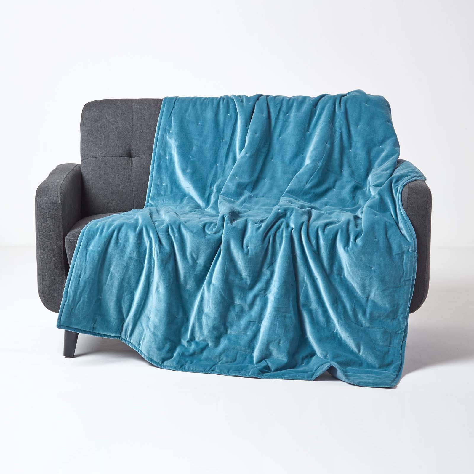 B&Q -  Blue Velvet Quilted Throw125 X 150 Cm
