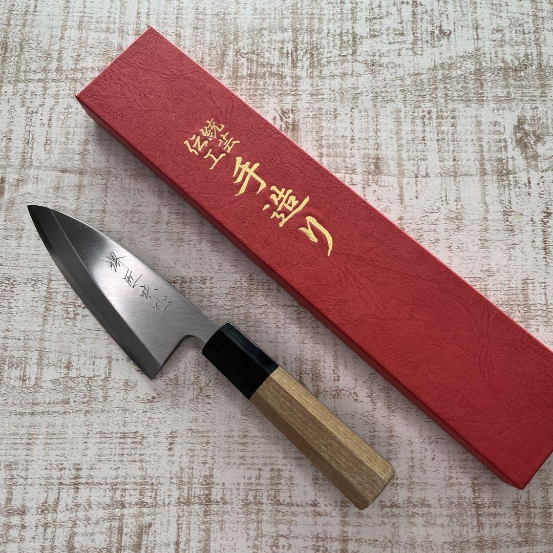 Amazon.co.jp: 堺匠味正《左利き用》本霞白 出刃 120 mm 水牛八角柄 