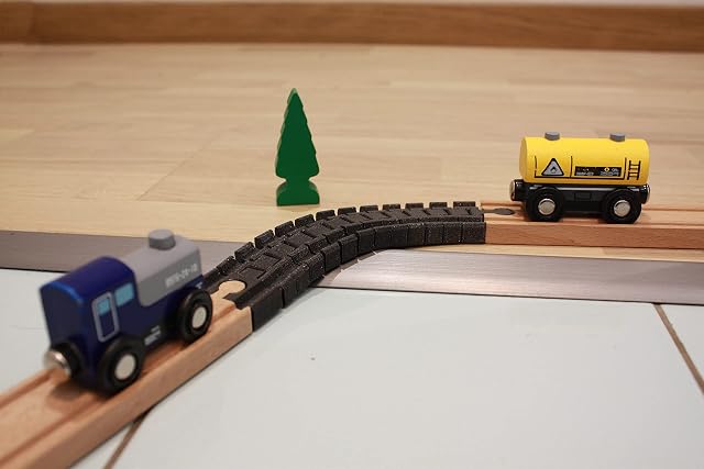 Foto 6 de 8 de Locorico - Binario Flessibile per Treno in Legno
