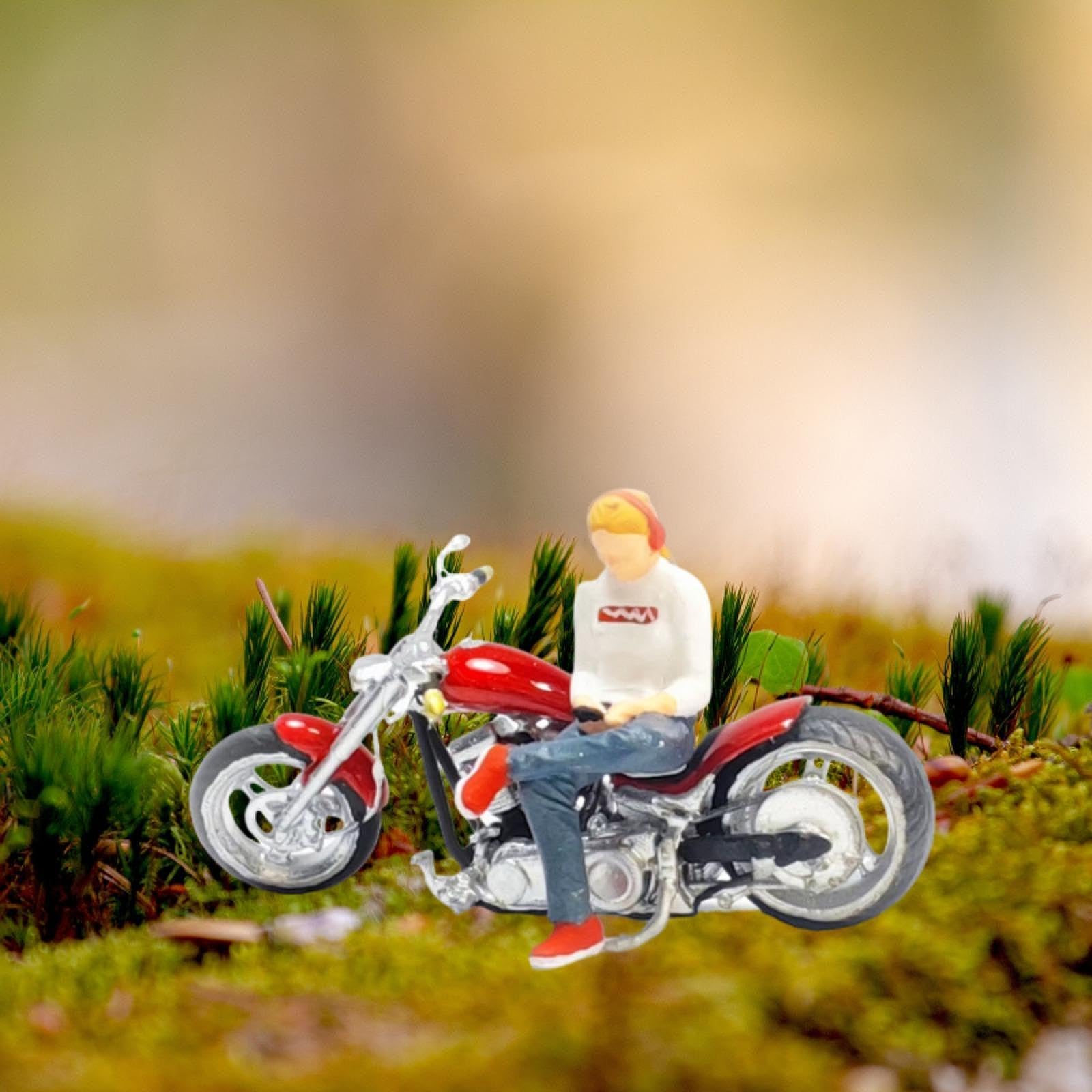 Figurina in 1:64, Ornamento in Miniatura, Decorazione per Diorami, Oggetto di Scena per Film, Decorazione per Scrivania, Figurina in Resina, Bianco
