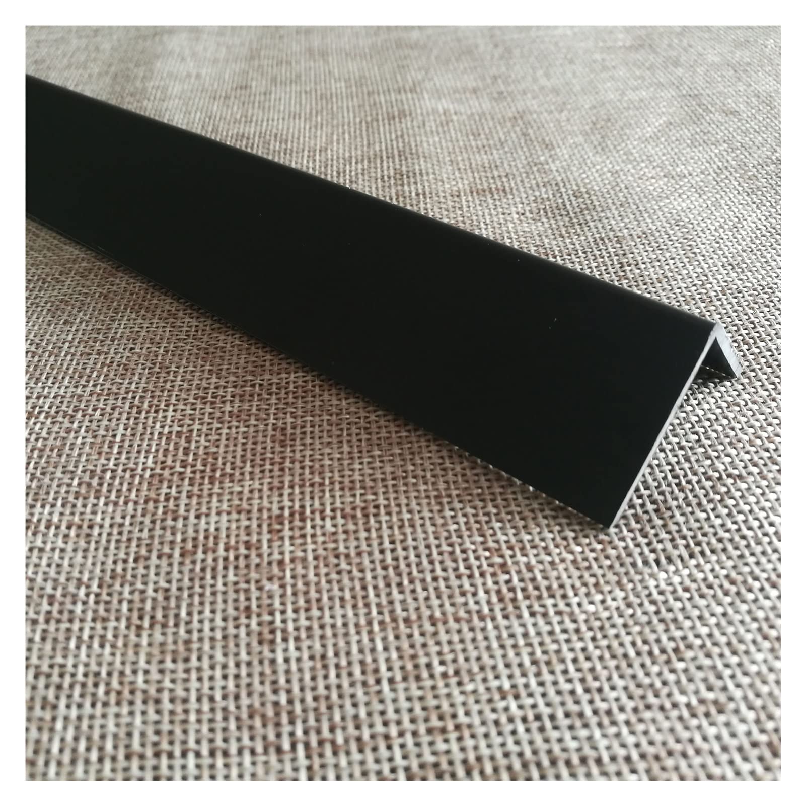Cinta autoadhesiva de PVC para esquinas de 1 m, protector de borde para mesas, paredes, armarios y estantes, protectores de seguridad, color negro, 2,5 cm de ancho, solución de restauración del hogar