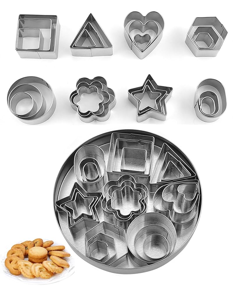 Amazon | YACHUN クッキー型 多角形 星型 クッキーカッター 24個