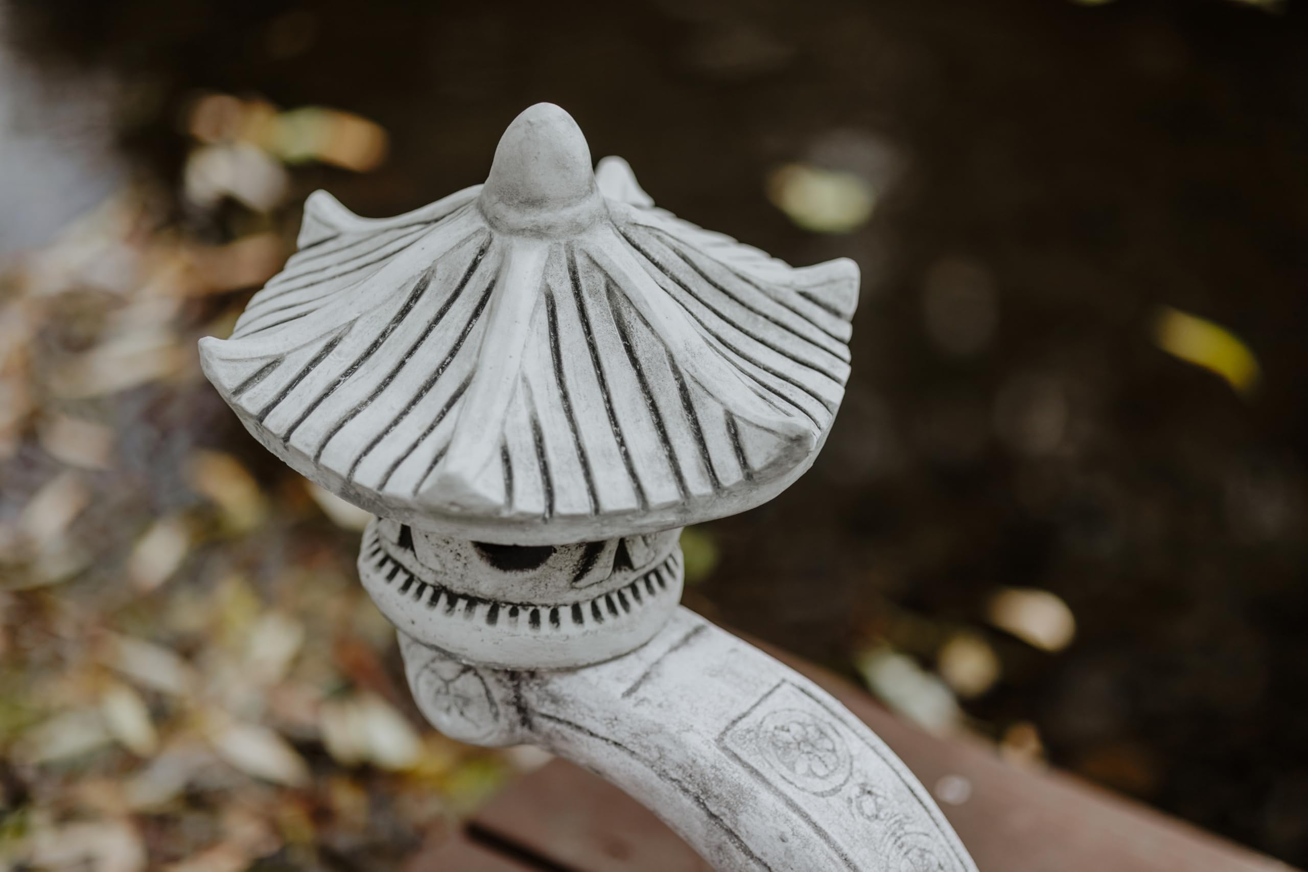 gartendekoparadies.de Japanische Rankei Steinlaterne aus Steinguss, Grau, H. 65 cm, 22 kg, Frostsicher für Außenbereich