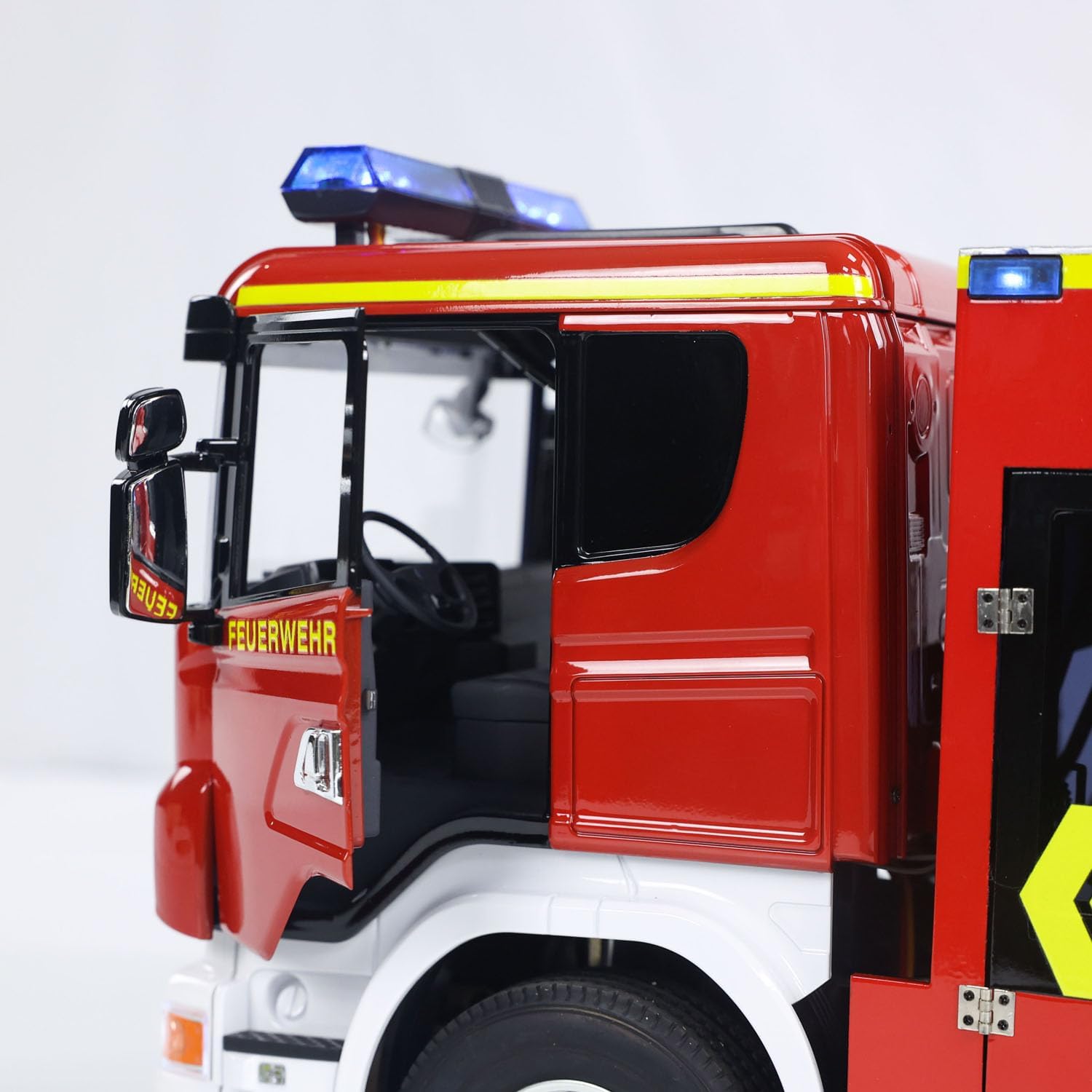 1/14 6X4 Remote Control Firee Fighting Truck RC Fire Vehicles Model Lights Sounds for Adult Hobby